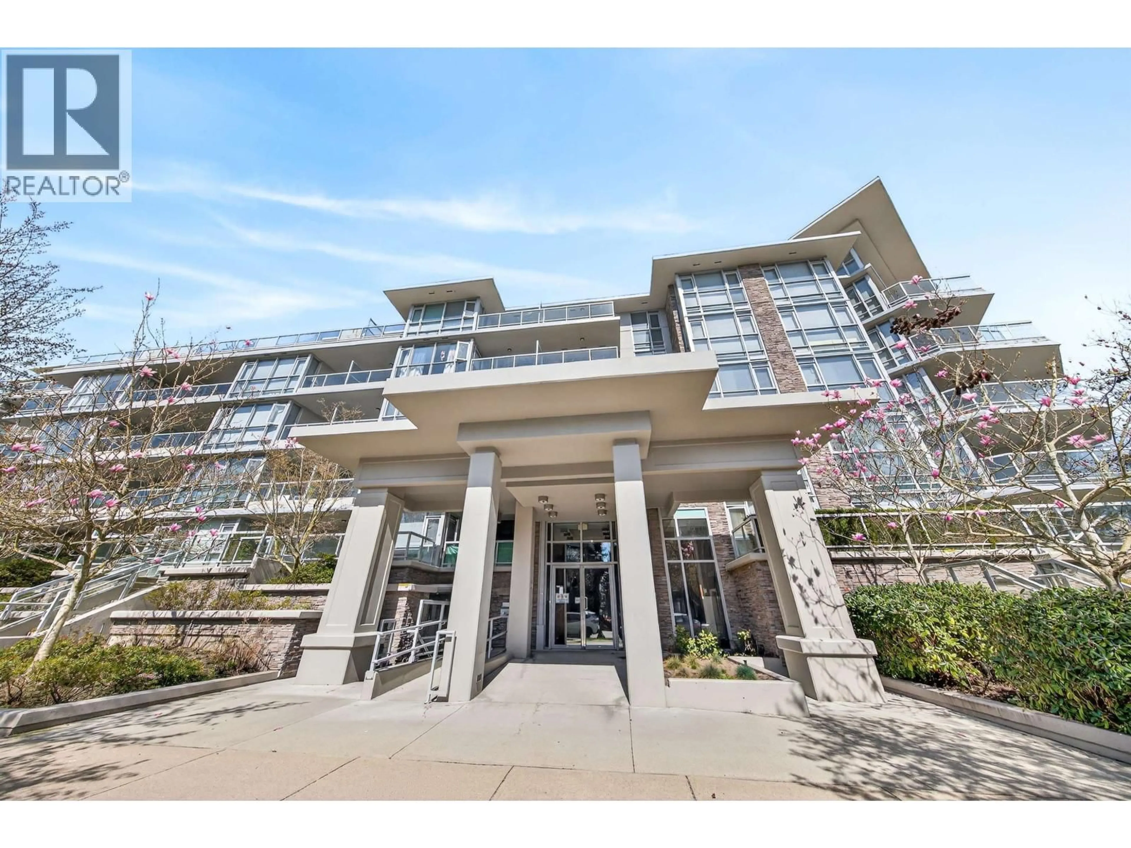 Indoor foyer for 208 - 9373 HEMLOCK DRIVE, Richmond British Columbia V6Y0A9