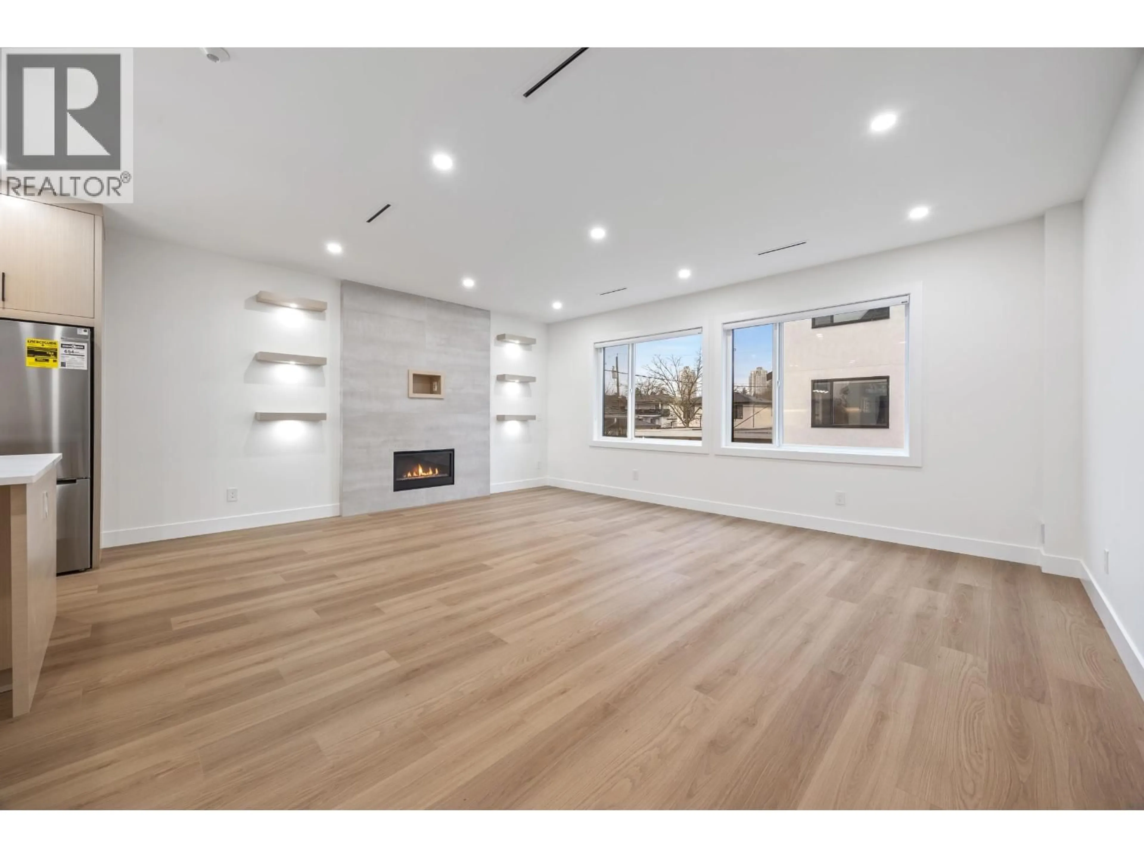 A pic of a room for 2 - 6639 ACACIA AVENUE, Burnaby British Columbia V5E3J8