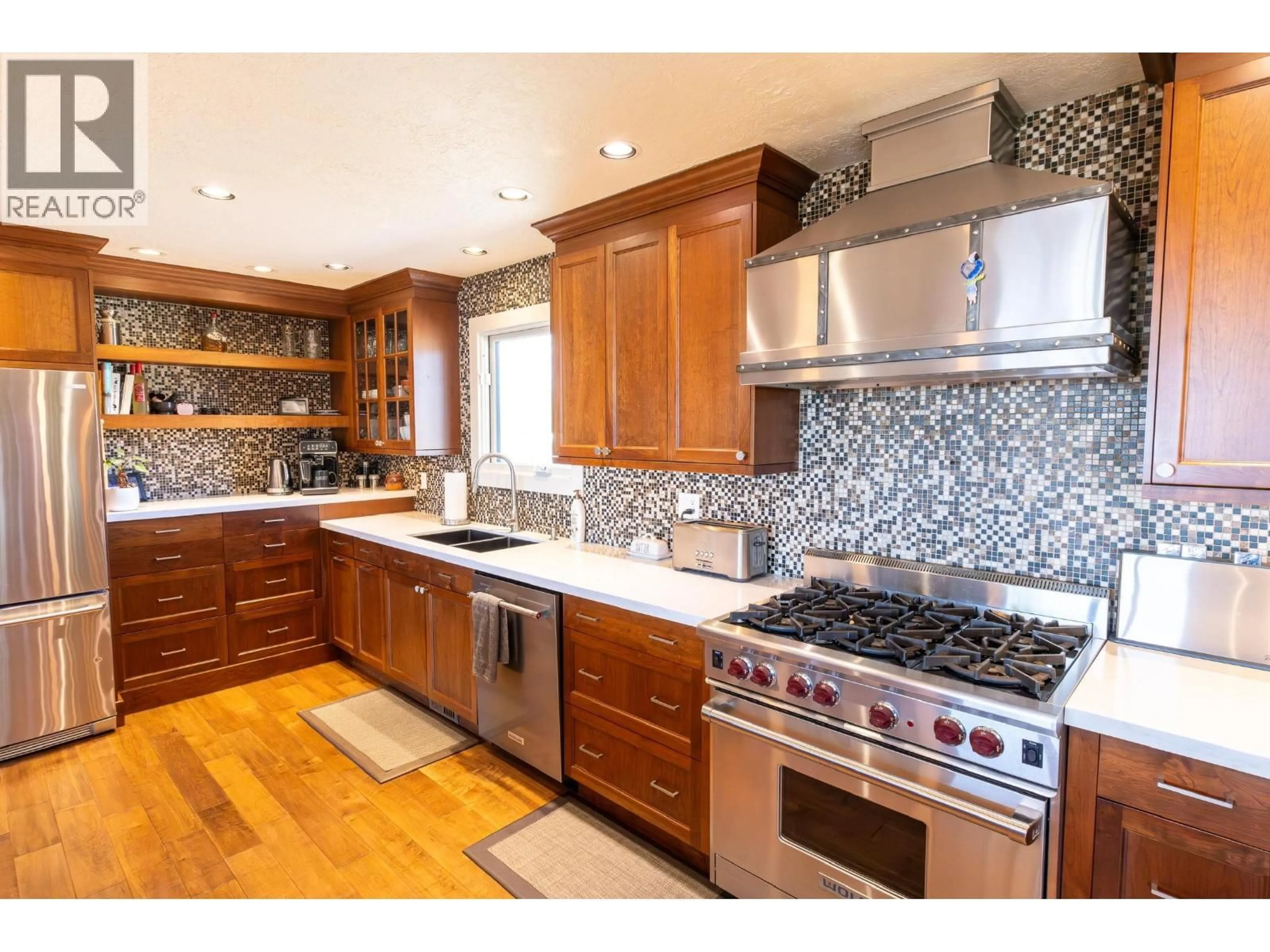 Contemporary kitchen, ceramic/tile floor for 9651 JONES SUBDIVISONN, Fort St. John British Columbia V1J8J5