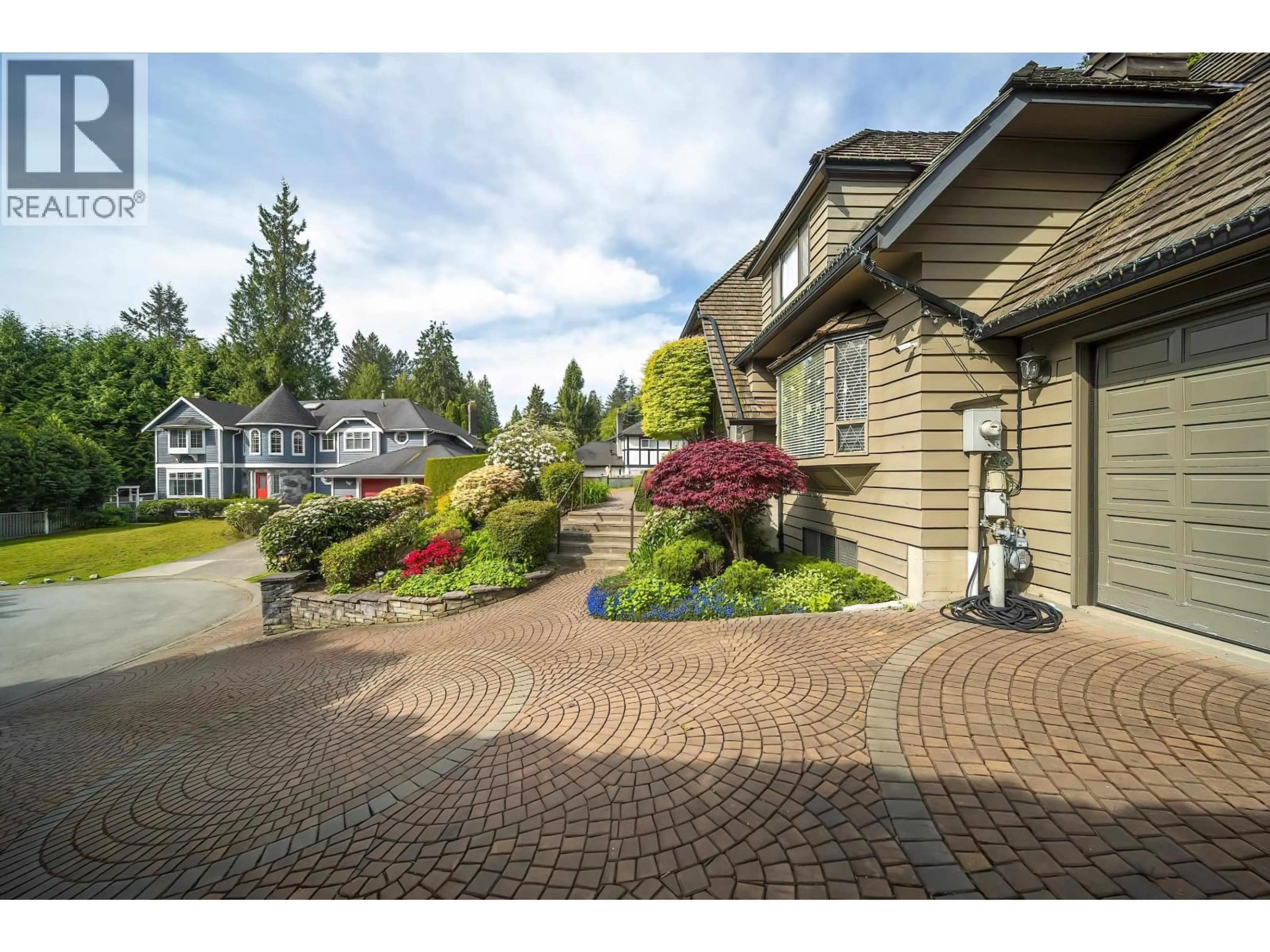 Unknown for 435 INGLEWOOD AVENUE, Vancouver British Columbia V7T1X2