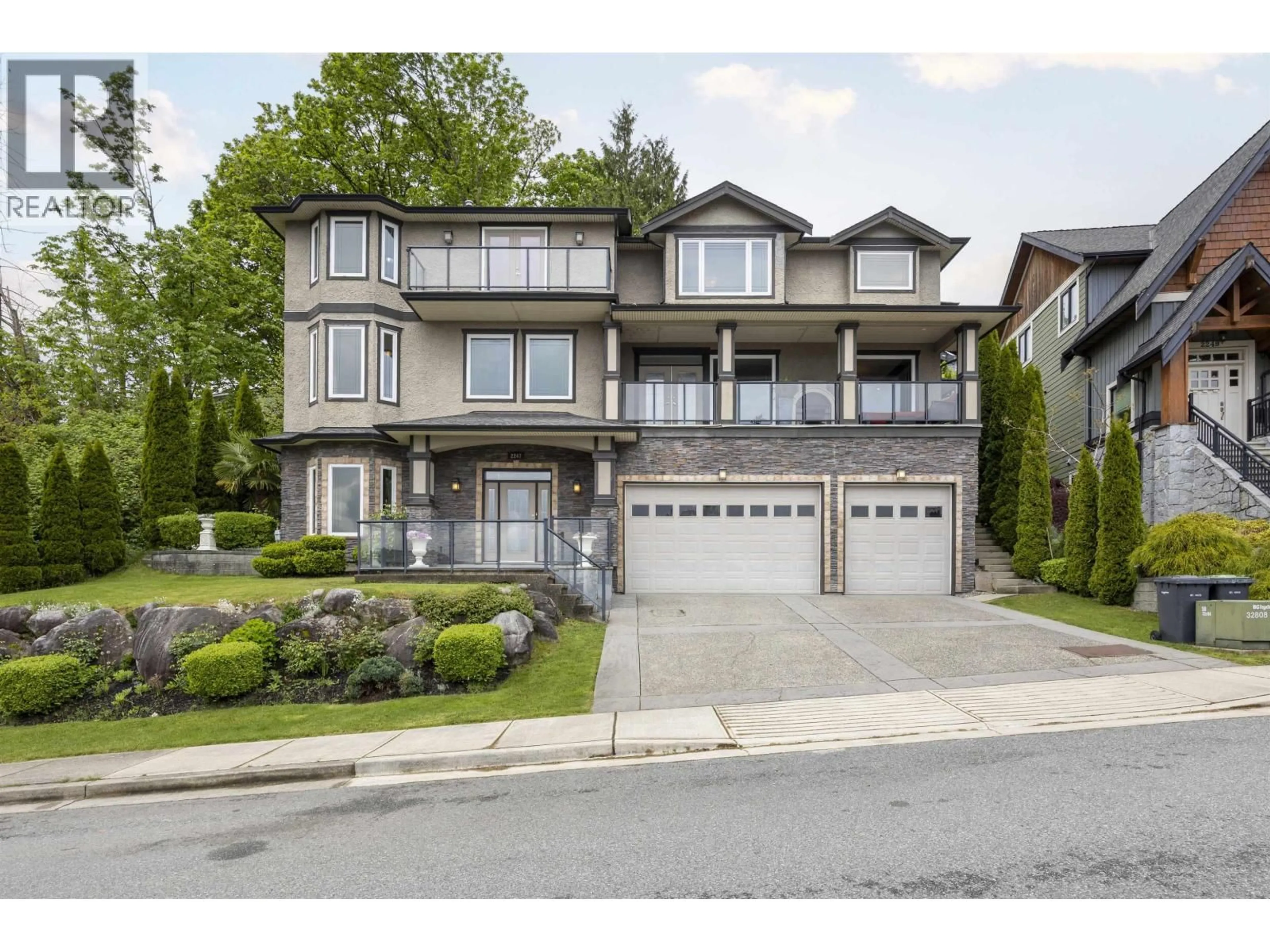 Home with vinyl exterior material, street for 2247 KAPTEY AVENUE, Coquitlam British Columbia V3K6C7