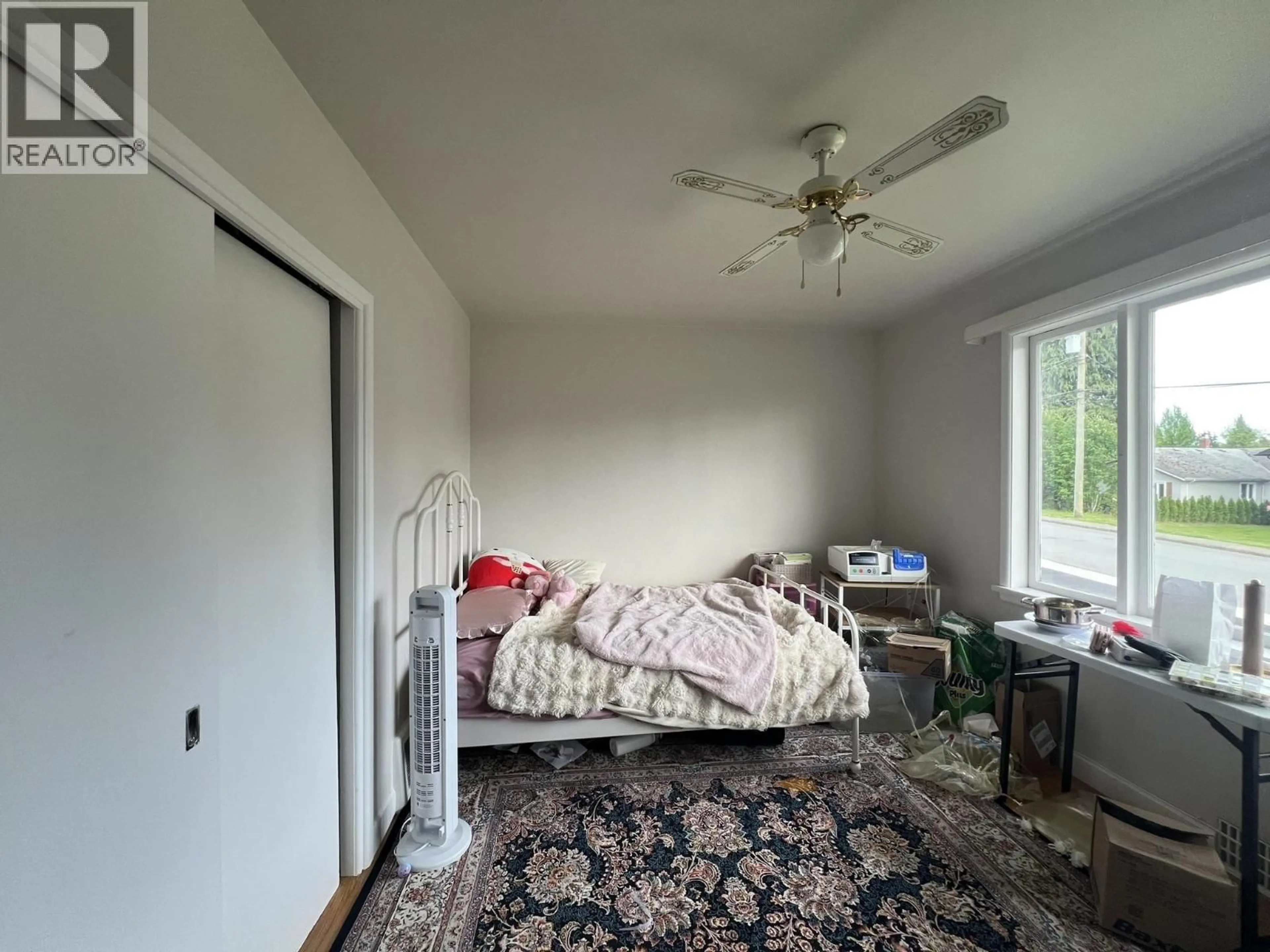 A pic of a room for 6921 WINCH STREET, Burnaby British Columbia V5B2L7