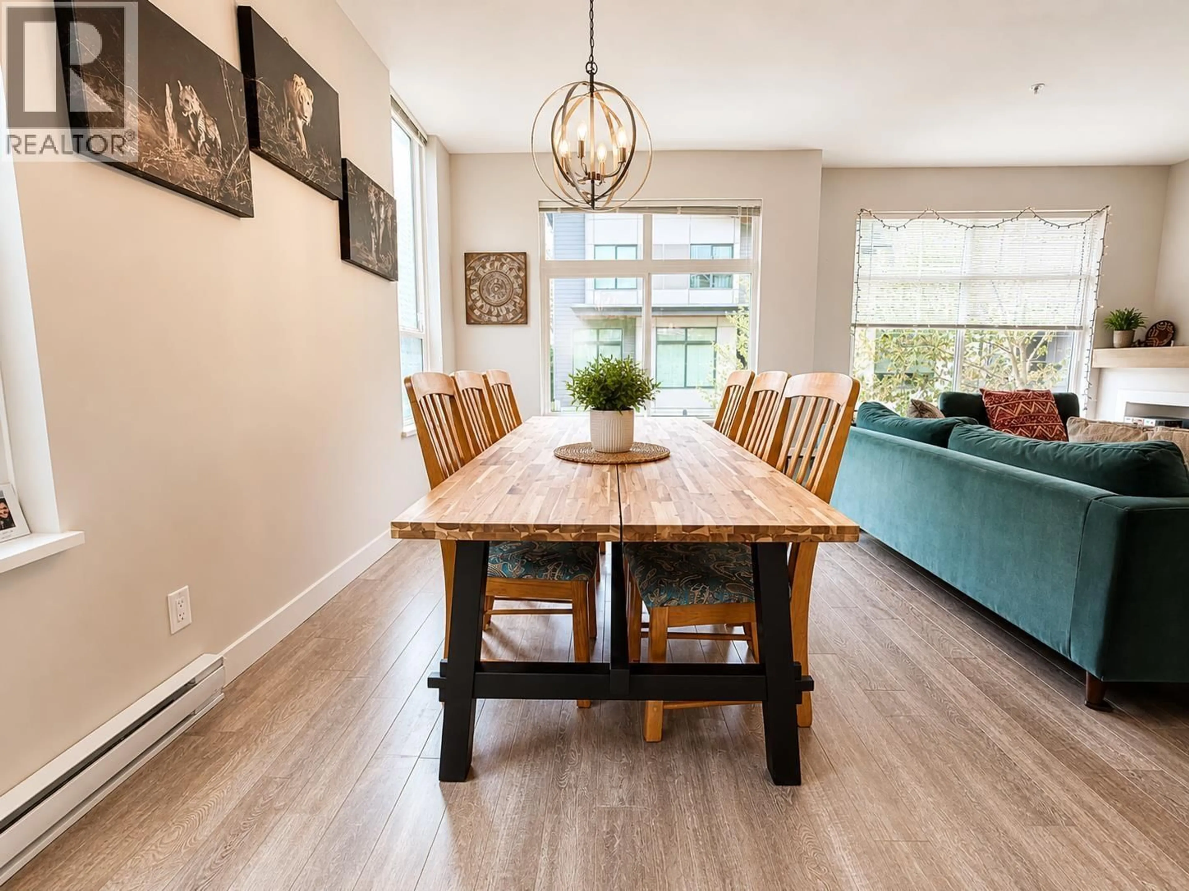 Dining room, wood/laminate floor for 1189 NATURES GATE, Squamish British Columbia V8B0T9
