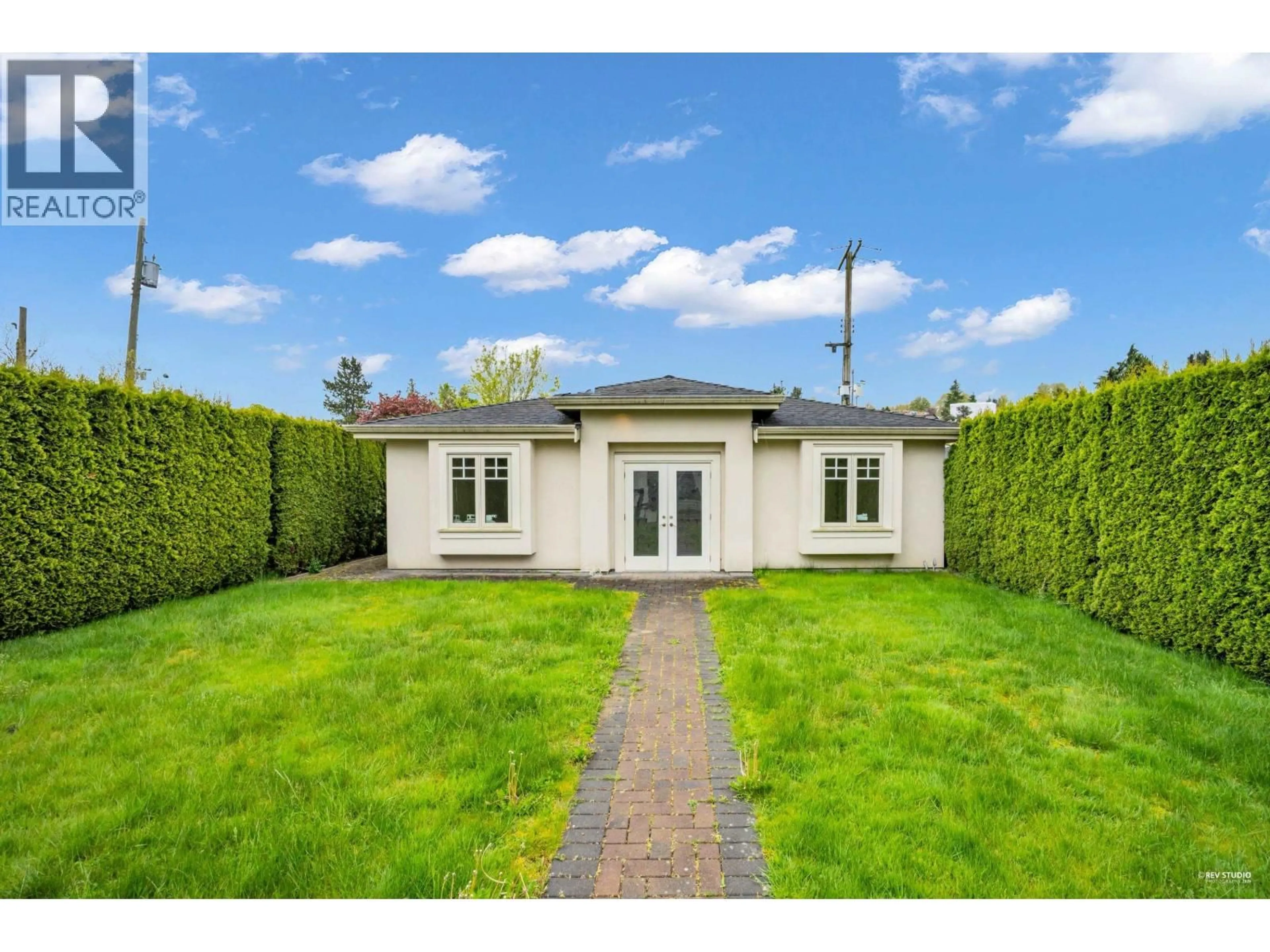 Unknown for 3439 BALACLAVA STREET, Vancouver British Columbia V6L2S7