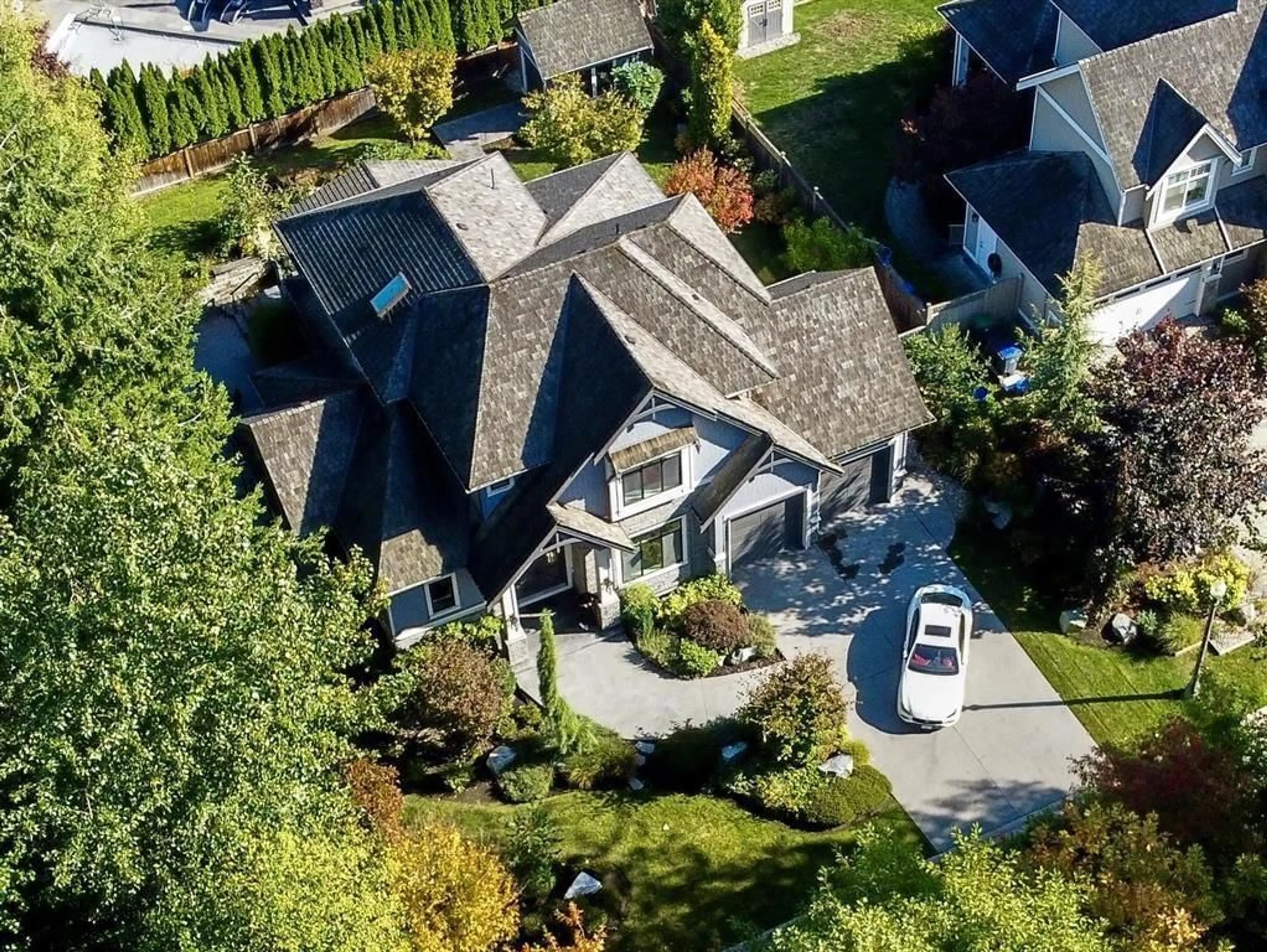 A pic from outside/outdoor area/front of a property/back of a property/a pic from drone, street for 3852 156A STREET, Surrey British Columbia V3Z1X4