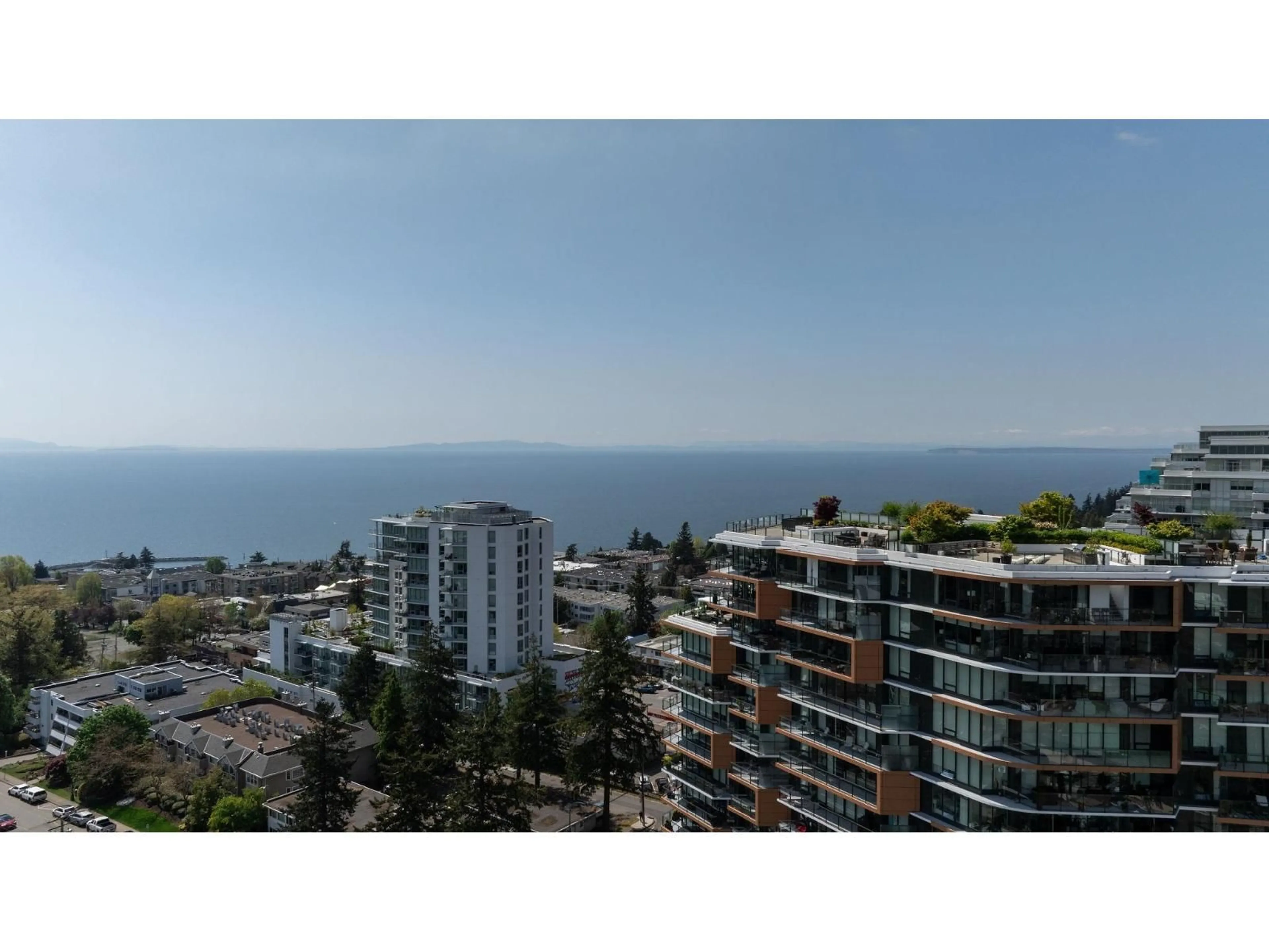 A pic from outside/outdoor area/front of a property/back of a property/a pic from drone, city buildings view from balcony for 1204 - 1439 GEORGE STREET, White Rock British Columbia V4B0B9