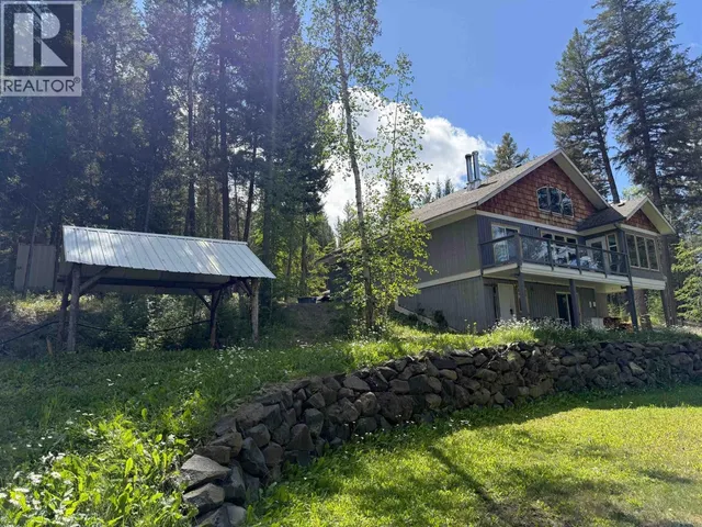 6513 MONETTE ROAD, 100 Mile House 3