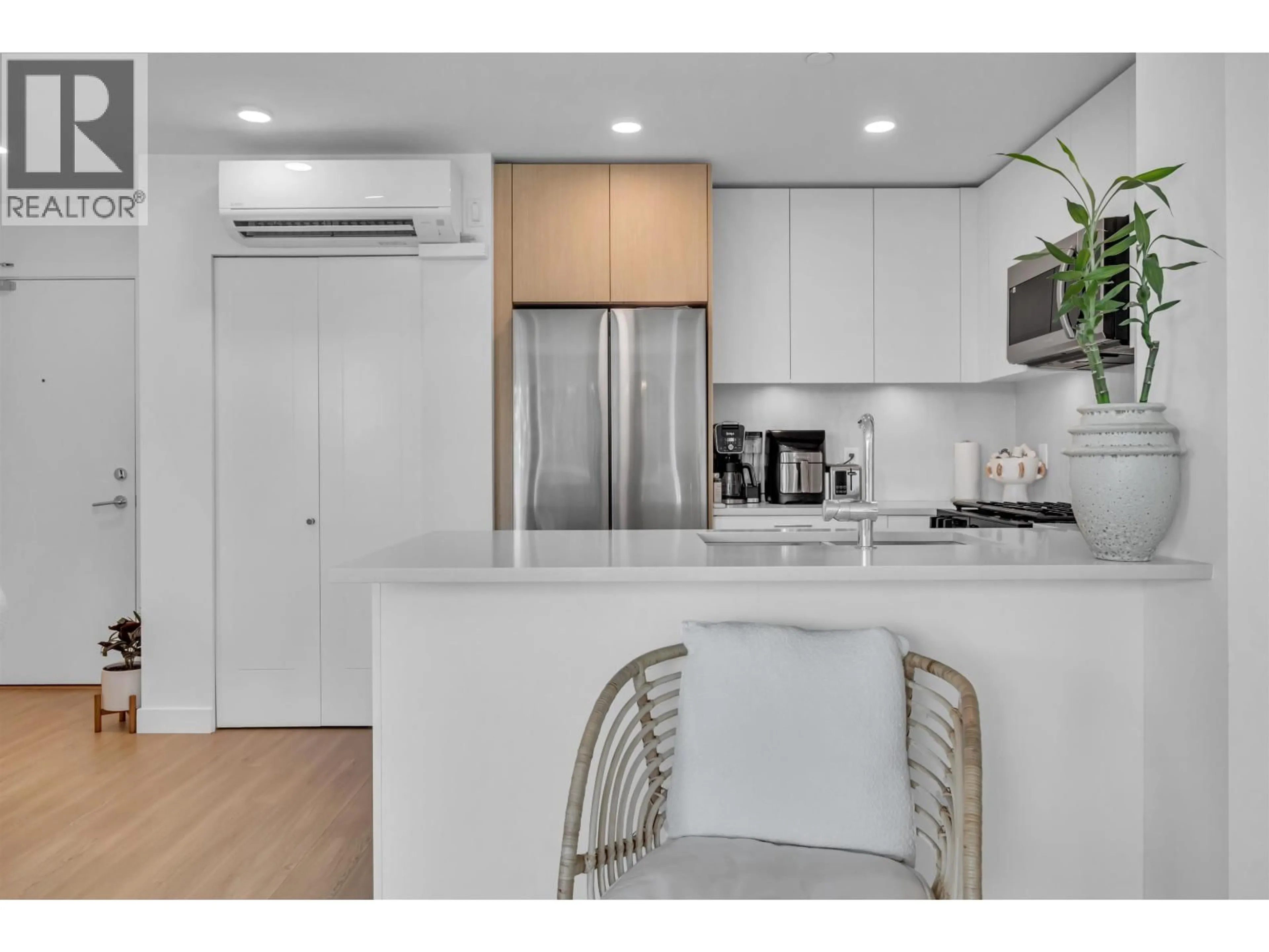 Open concept kitchen, unknown for 417 - 723 GROVER AVENUE, Coquitlam British Columbia V3J0L9