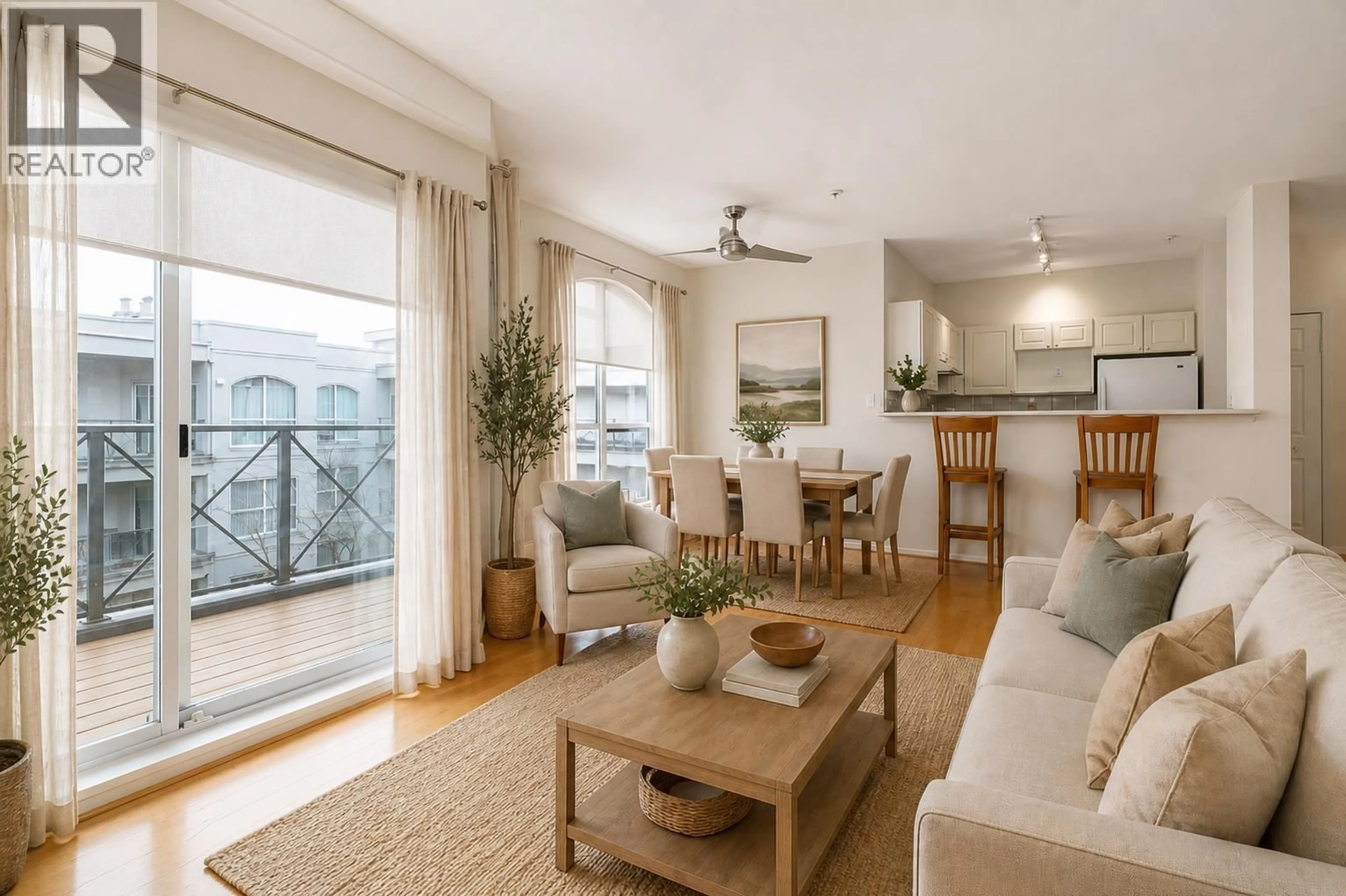 Living room with furniture, unknown for PH12 - 511 7TH AVENUE, Vancouver British Columbia V5Z4R2