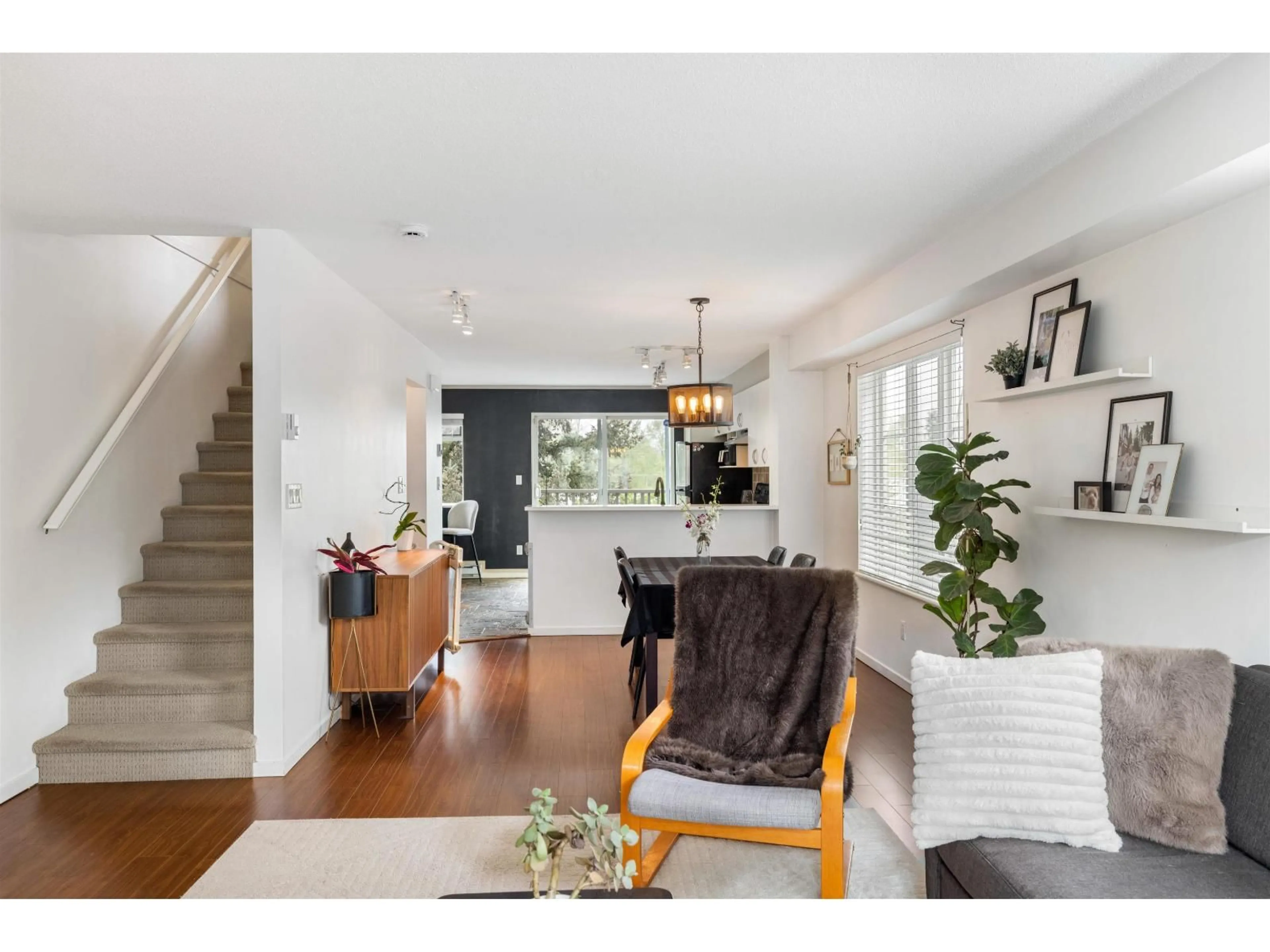 Unknown for 102 - 15175 62A AVENUE, Surrey British Columbia V3S1X1