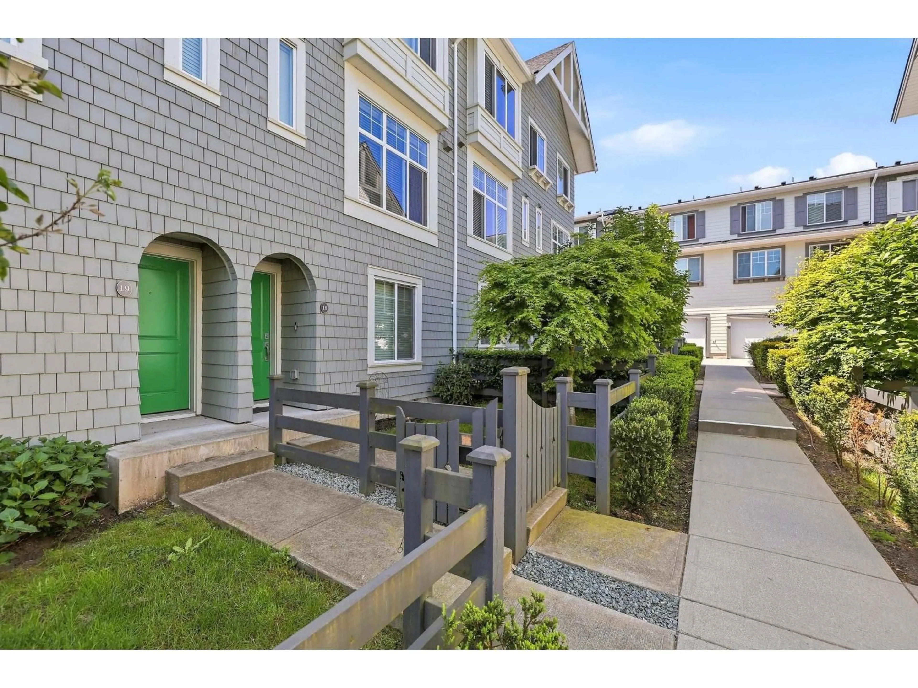 Unknown for 19 - 8168 136A STREET, Surrey British Columbia V3W2Z6