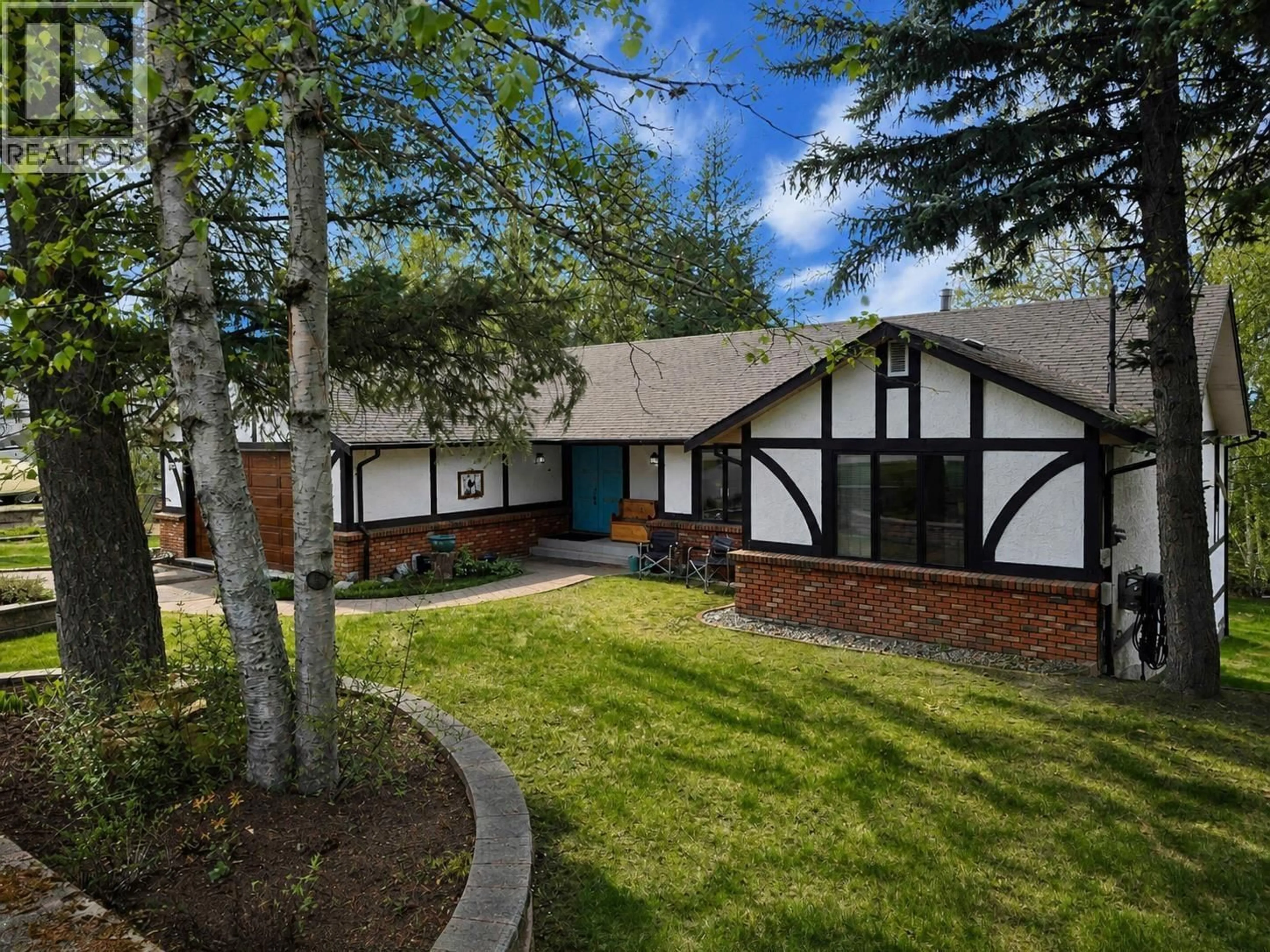 Home with vinyl exterior material, unknown for 229 GROSZ ROAD, Quesnel British Columbia V2J4G1