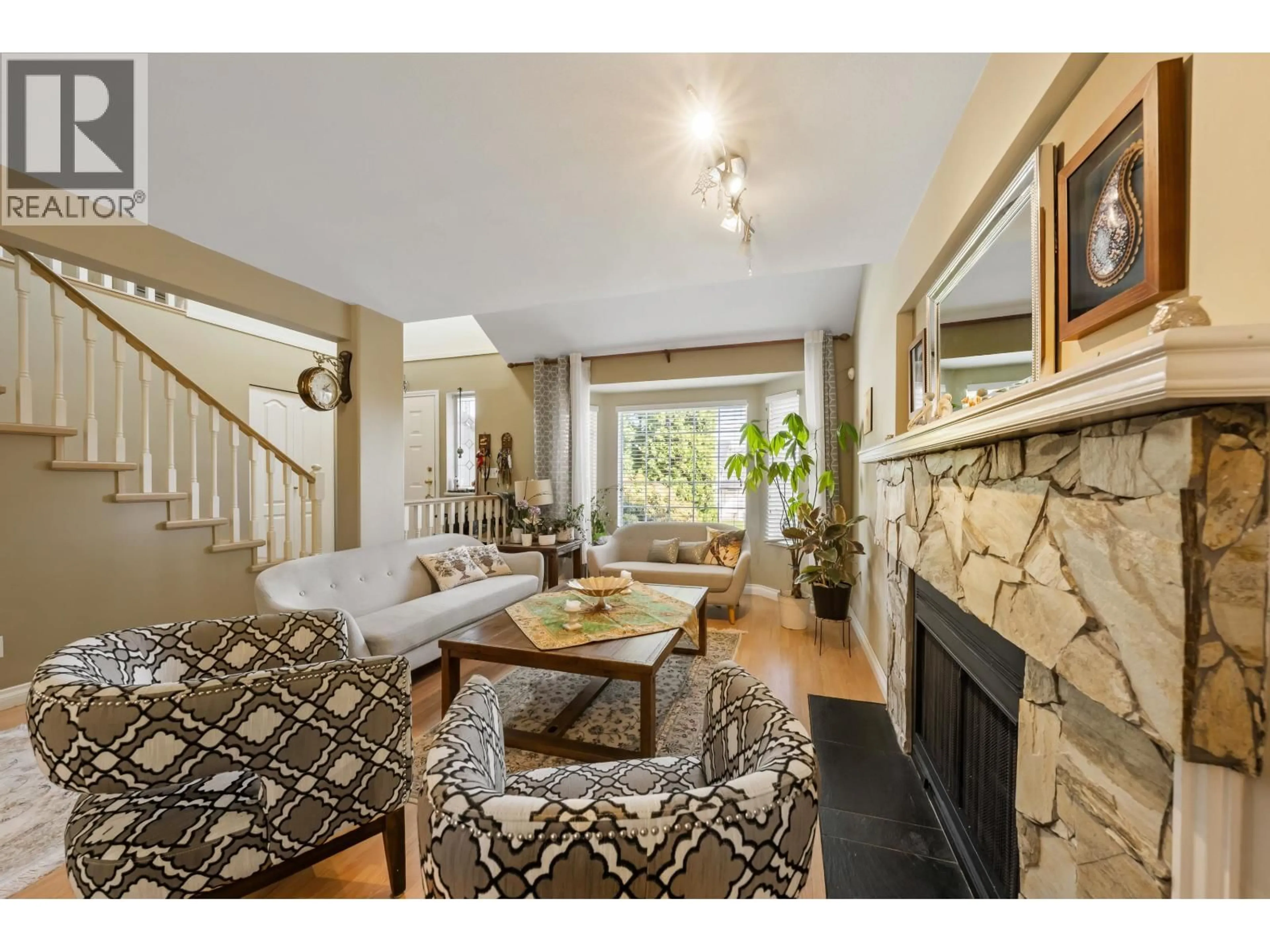 Living room with furniture, unknown for 1410 MOUNTAINVIEW COURT, Coquitlam British Columbia V3E2R9
