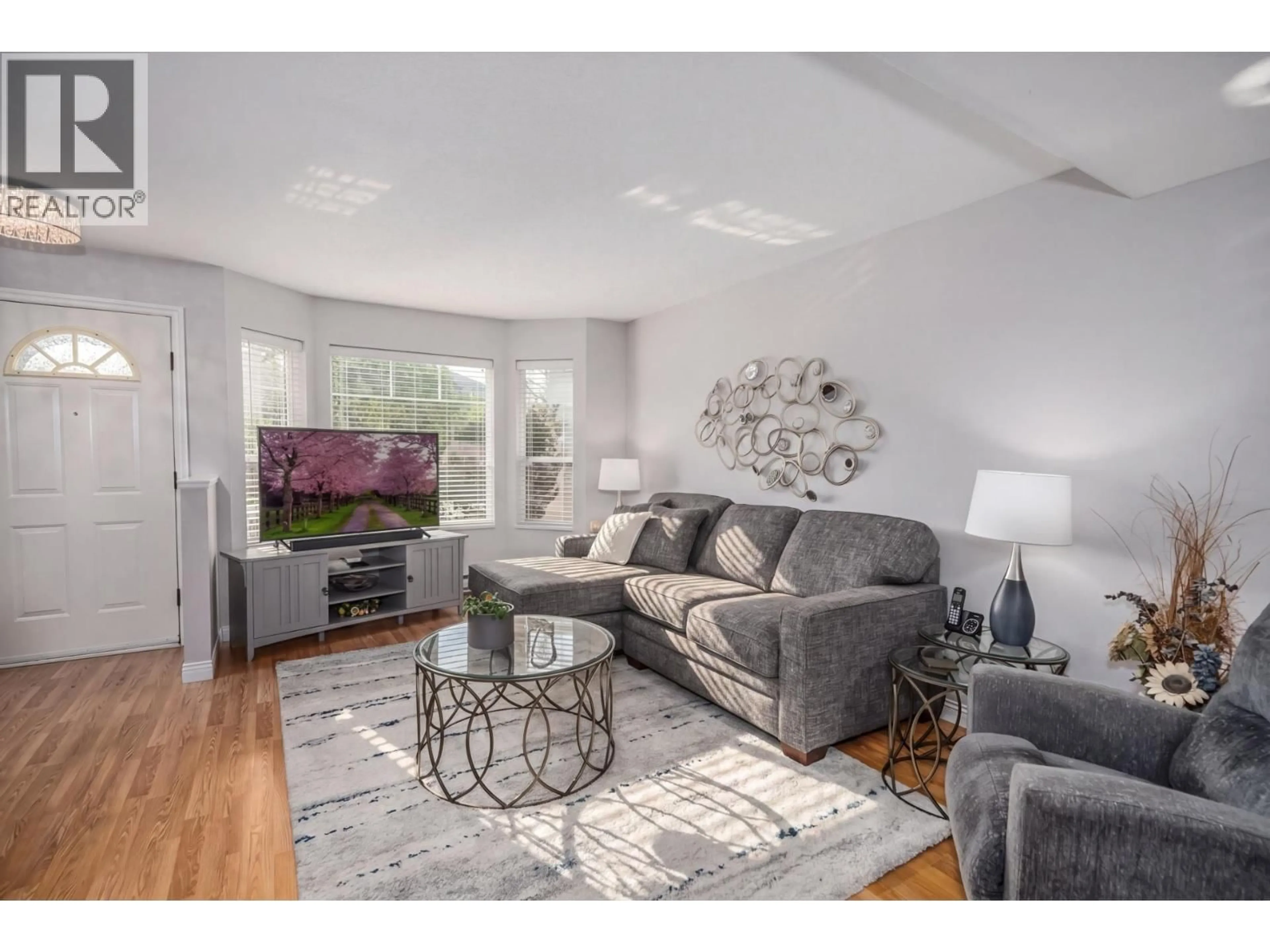 Living room with furniture, unknown for 17 - 11588 232 STREET, Maple Ridge British Columbia V2X0J6