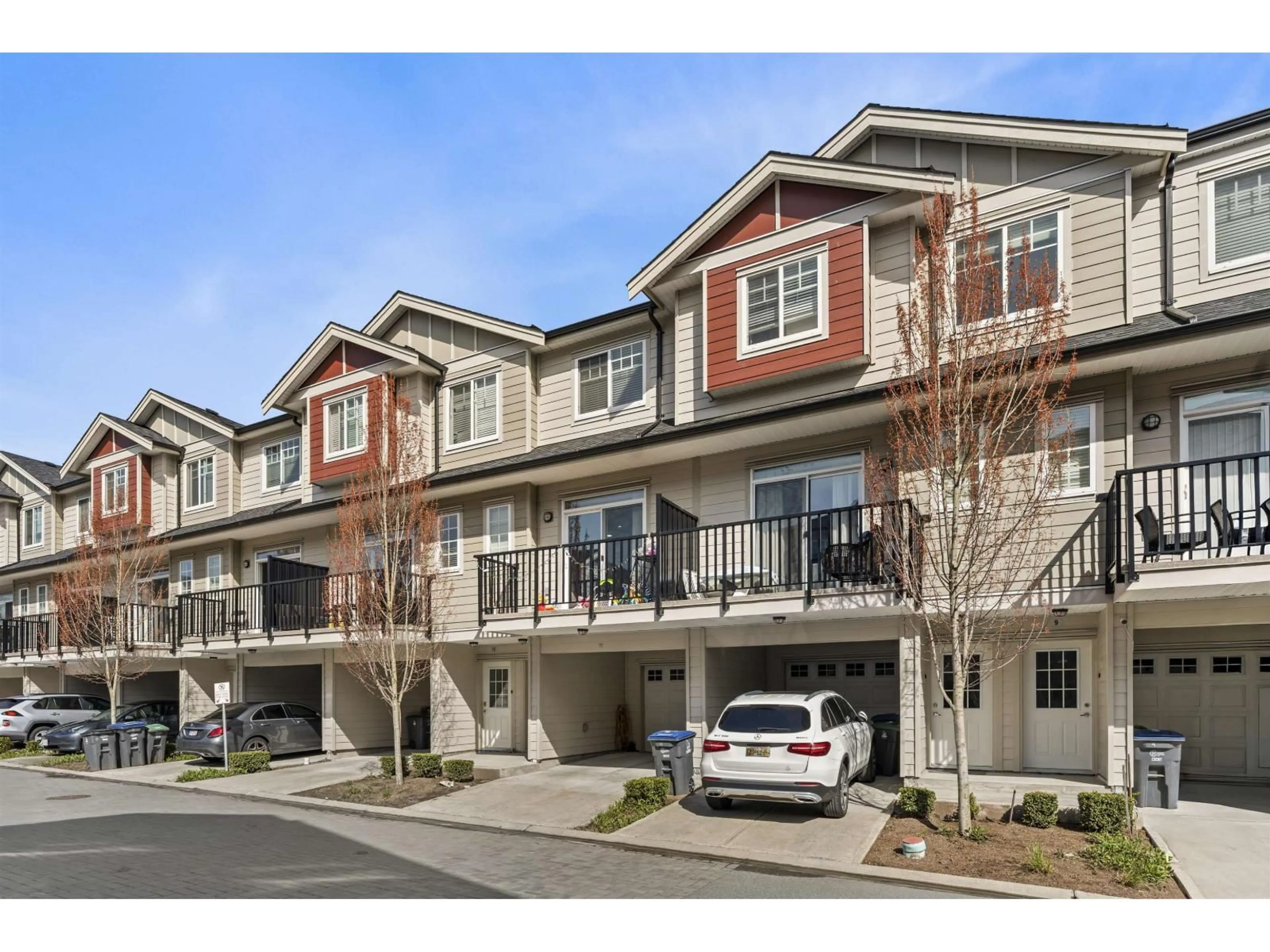 Unknown for 11 - 13898 64 AVENUE, Surrey British Columbia V3W1L6