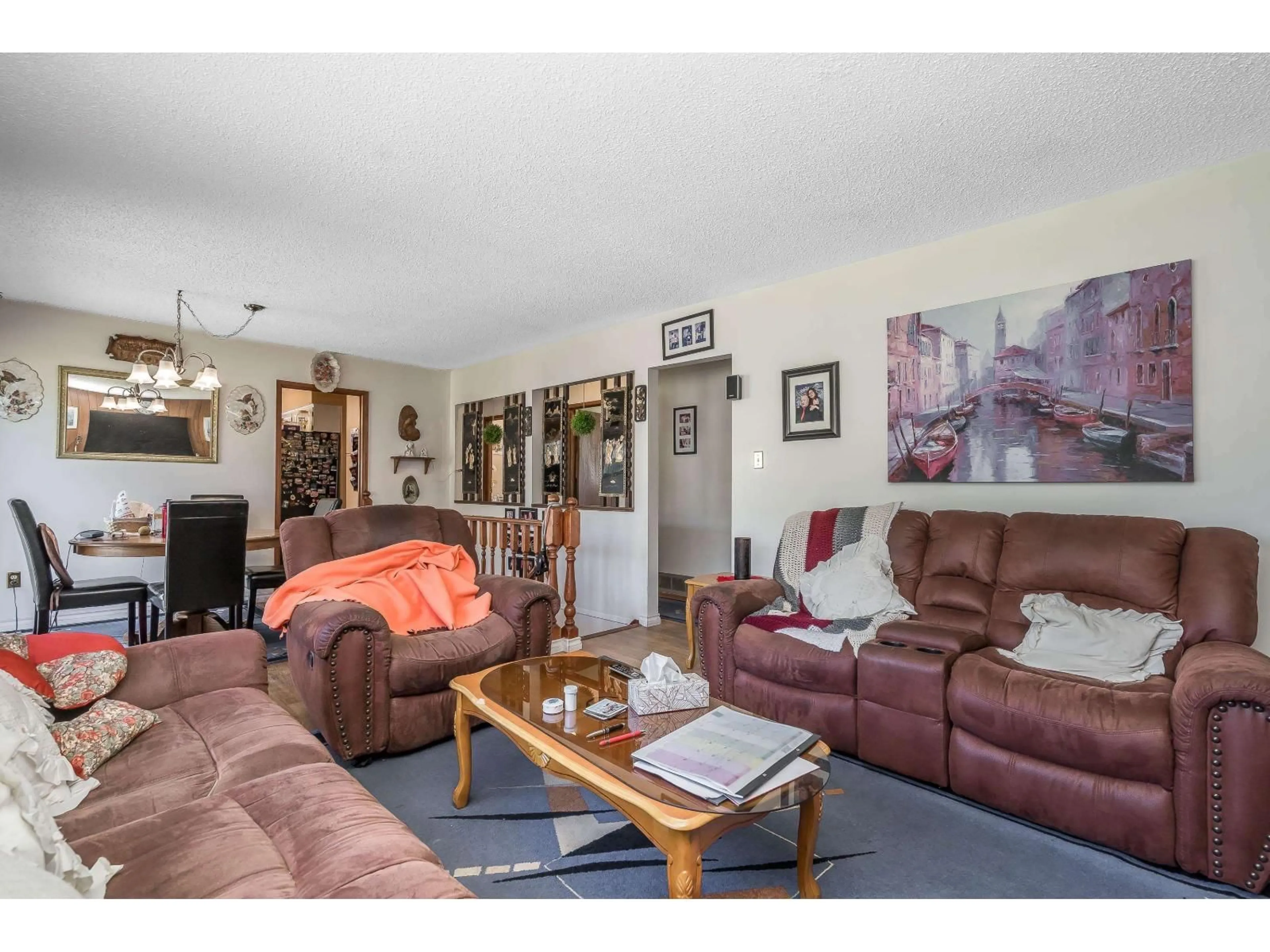 Living room with furniture, unknown for 13282 97 AVENUE, Surrey British Columbia V3T5C2