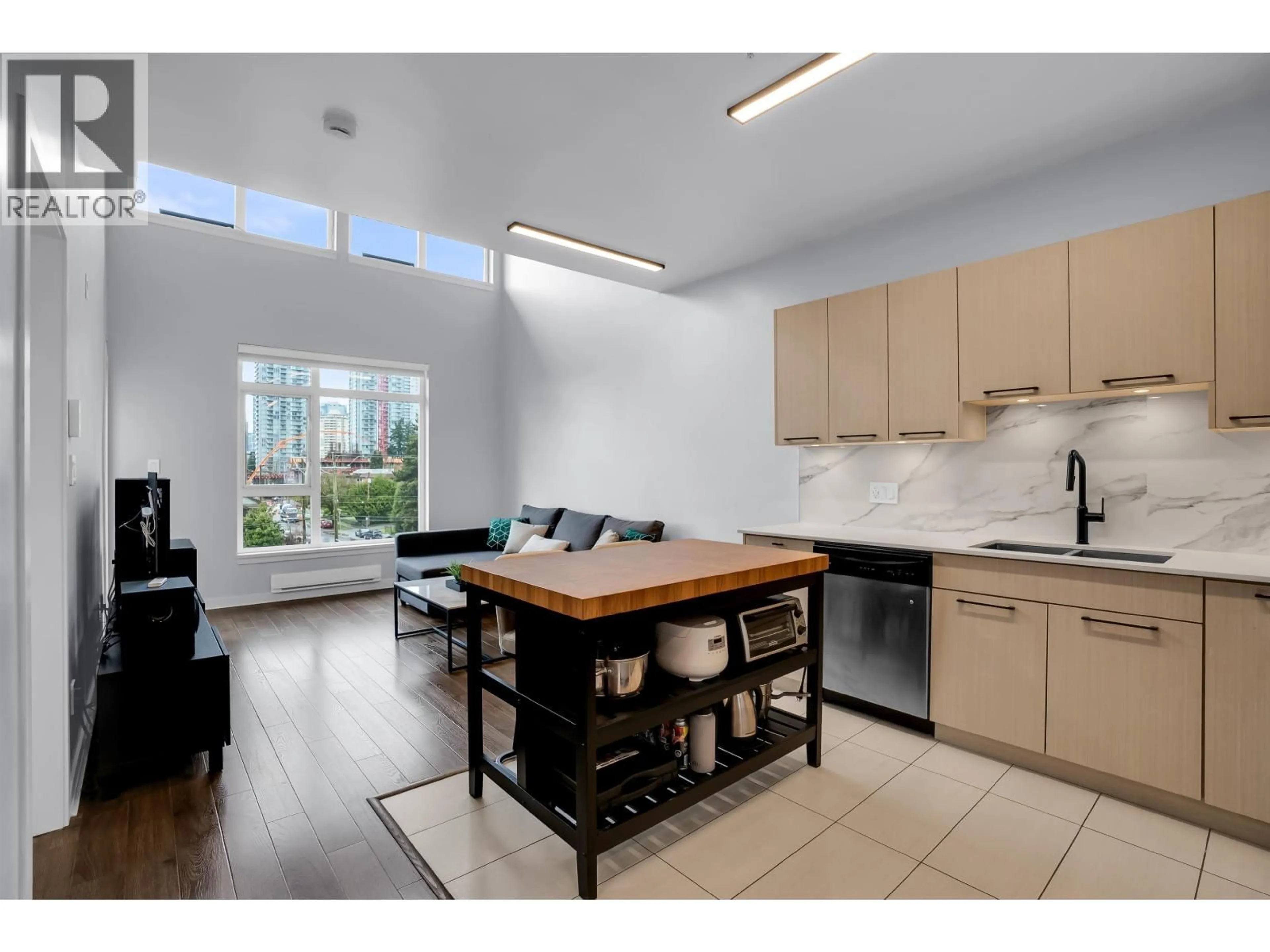Open concept kitchen, unknown for PH5 - 5248 GRIMMER STREET, Burnaby British Columbia V5H0E1