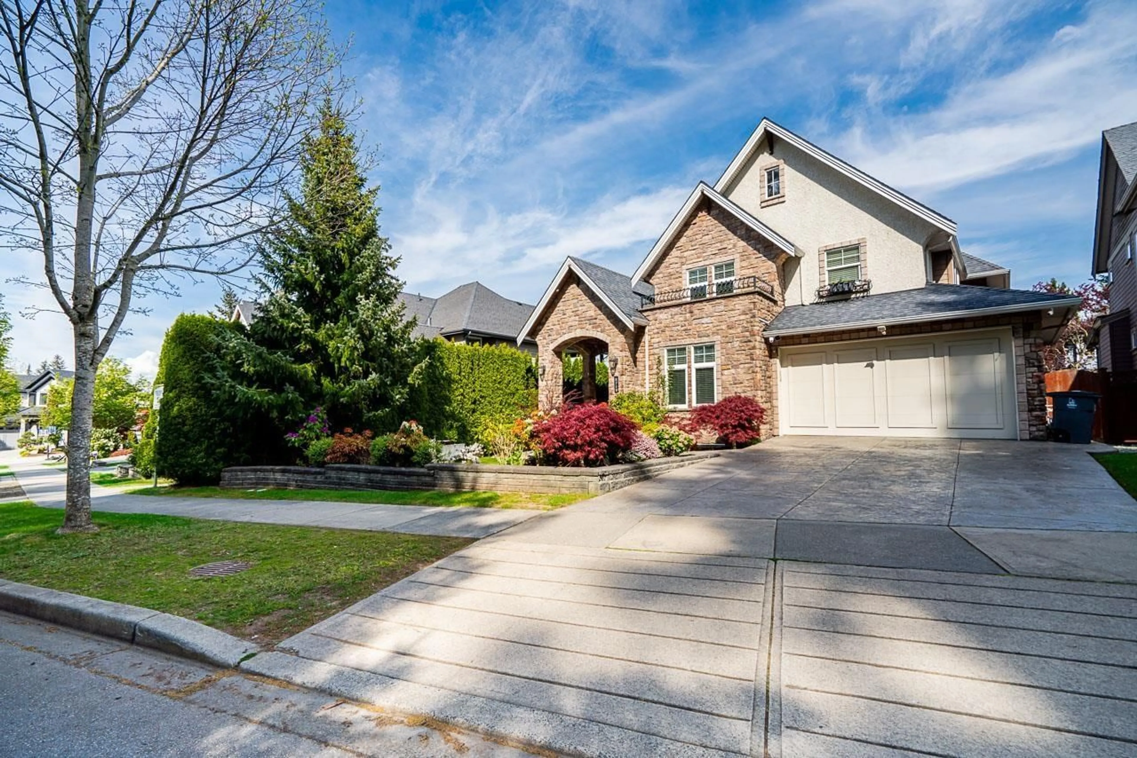 Home with brick exterior material, street for 2712 163A STREET, Surrey British Columbia V3Z6R8