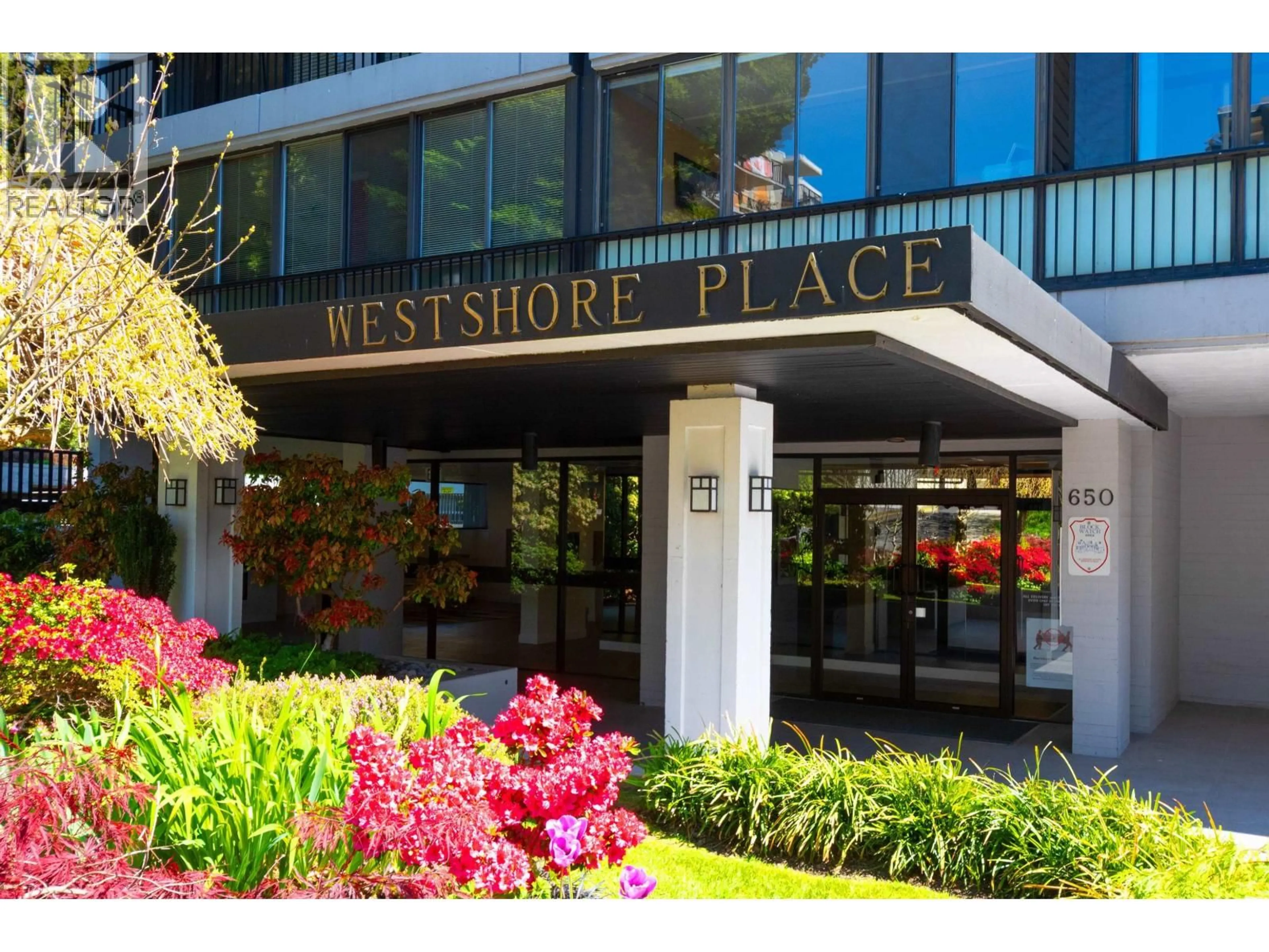 Lobby for 204 - 650 16TH STREET, West Vancouver British Columbia V7V3R9
