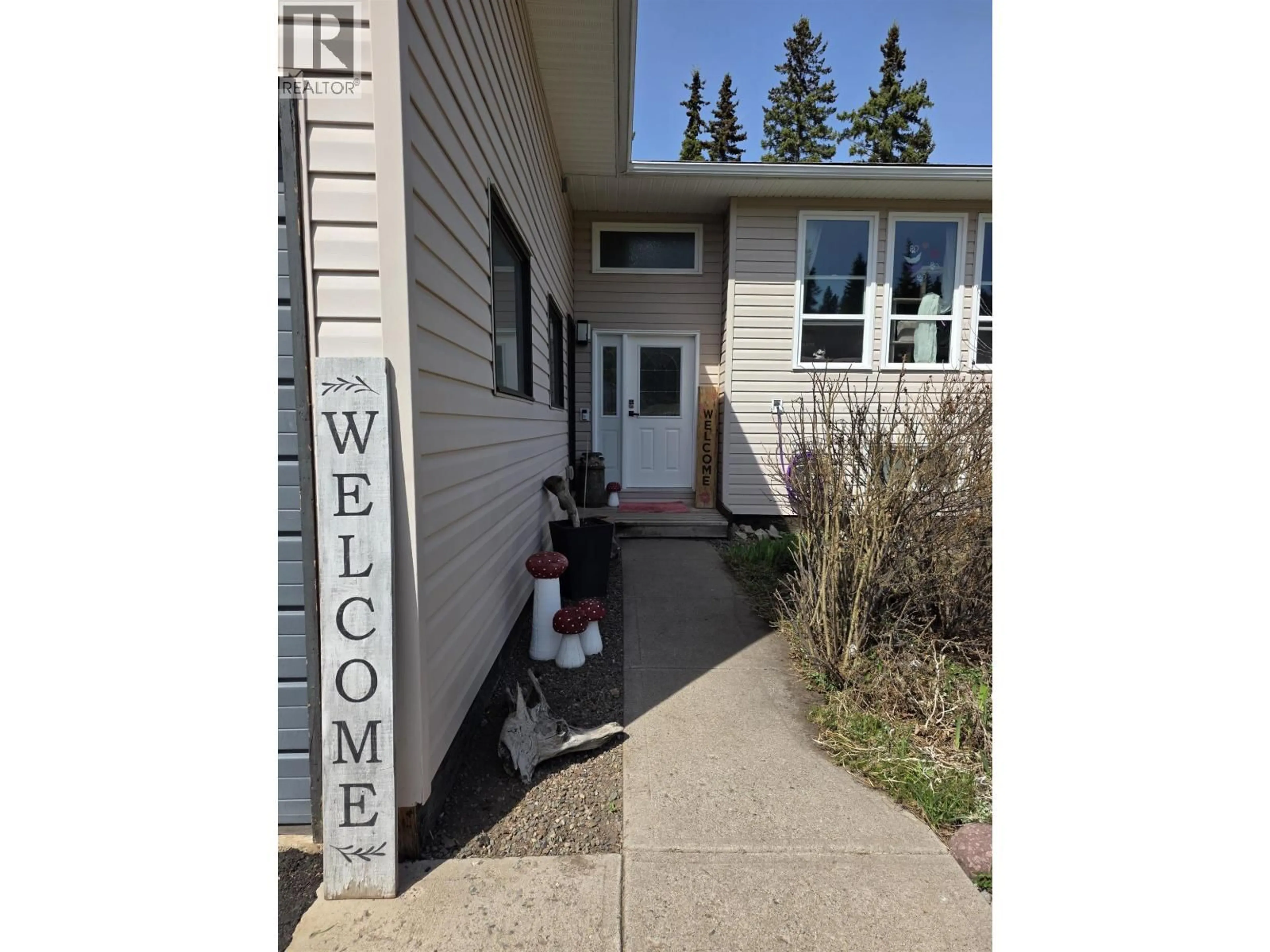Unknown for 2325 OMINECA PLACE, Houston British Columbia V0J1Z2