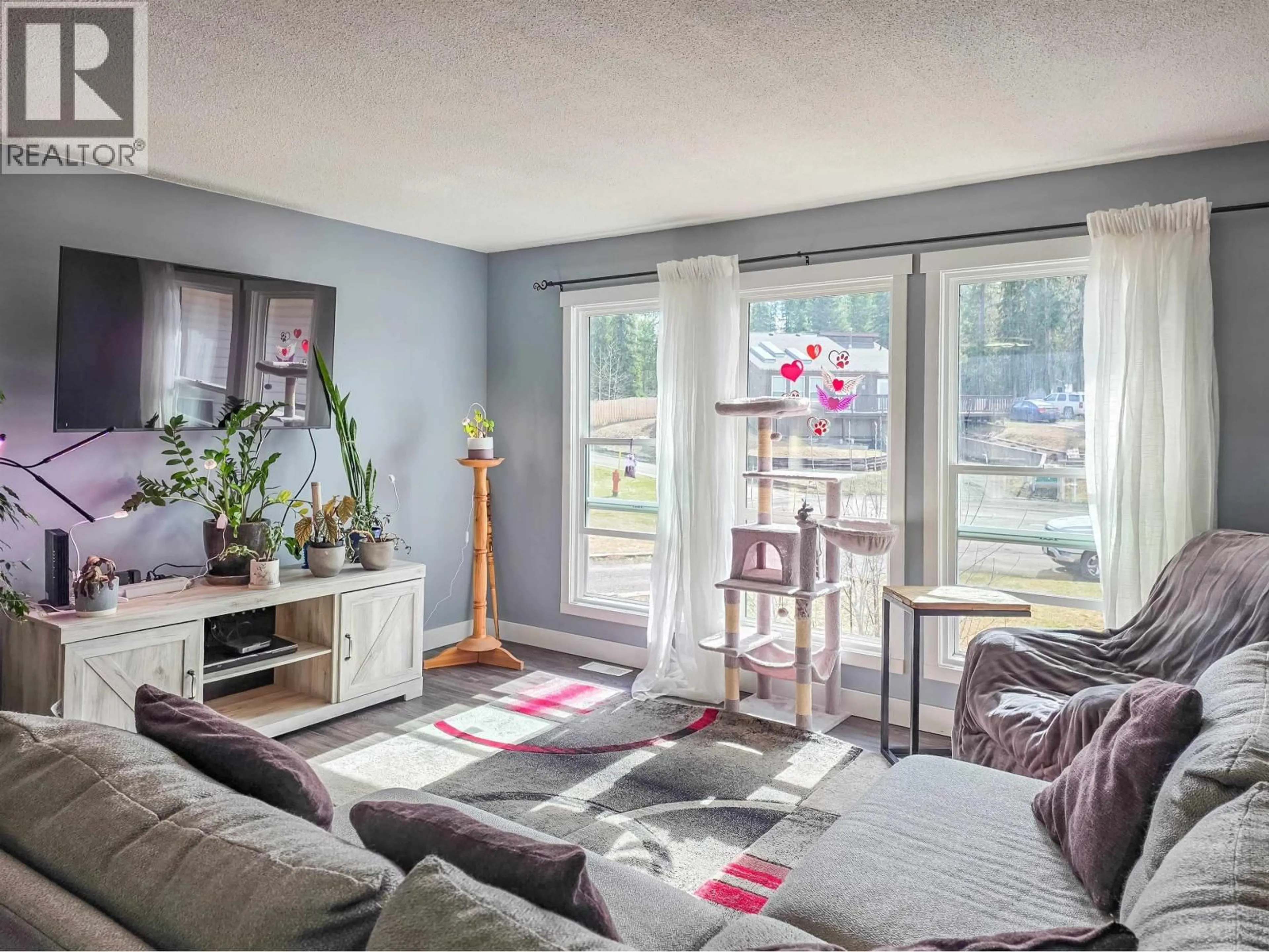 Living room with furniture, unknown for 2325 OMINECA PLACE, Houston British Columbia V0J1Z2