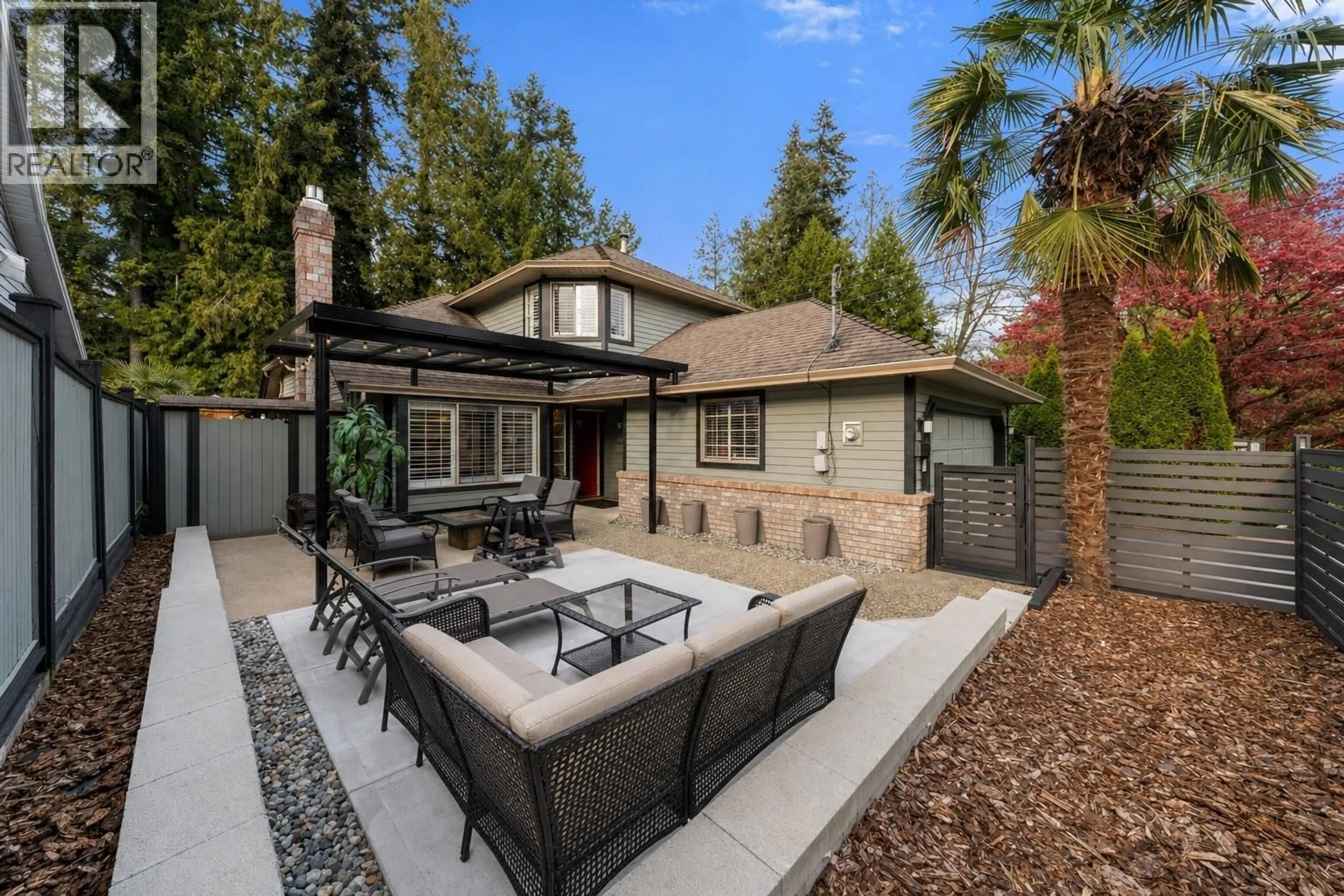 Patio, street for 1216 PLATEAU DRIVE, North Vancouver British Columbia V7P2J4