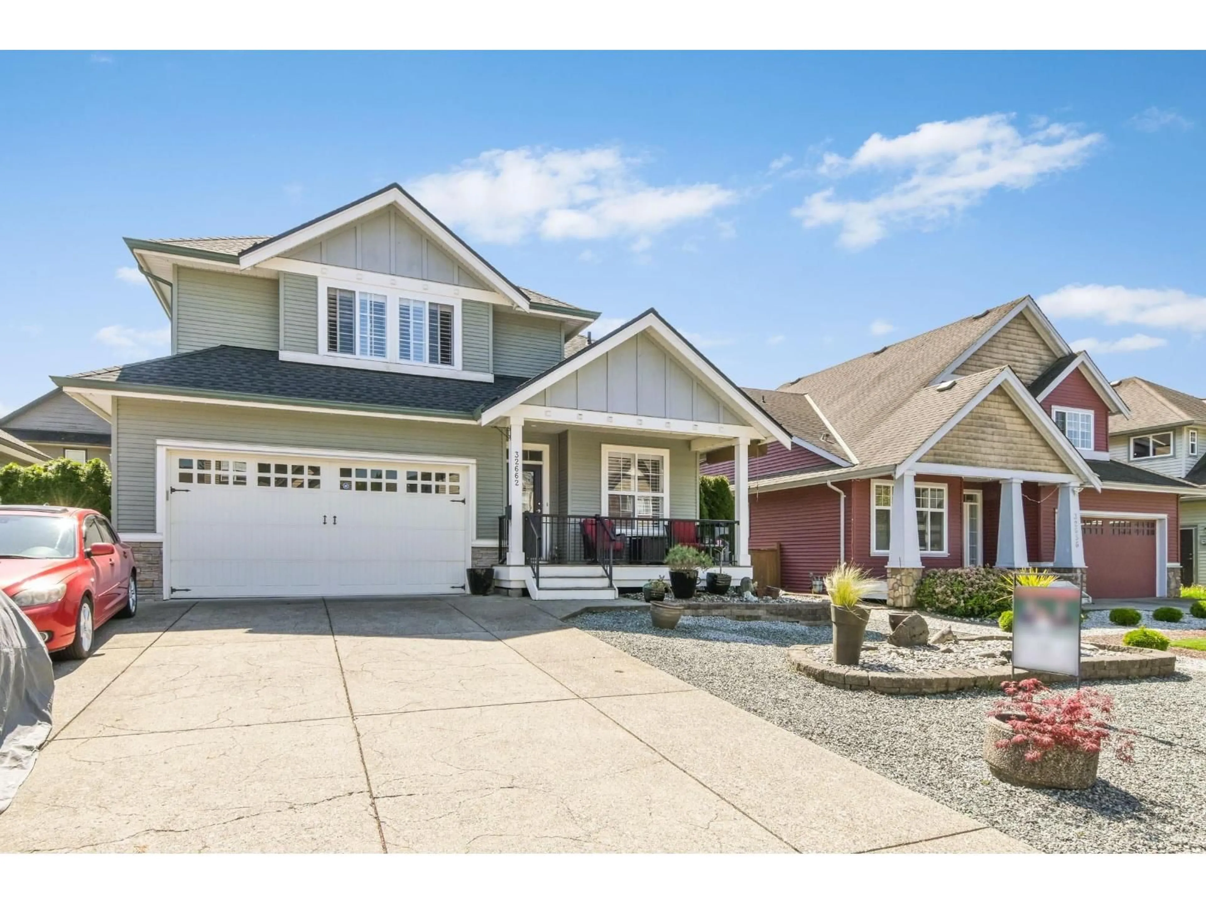 Home with vinyl exterior material, street for 32662 APPLEBY COURT, Mission British Columbia V4S0A5