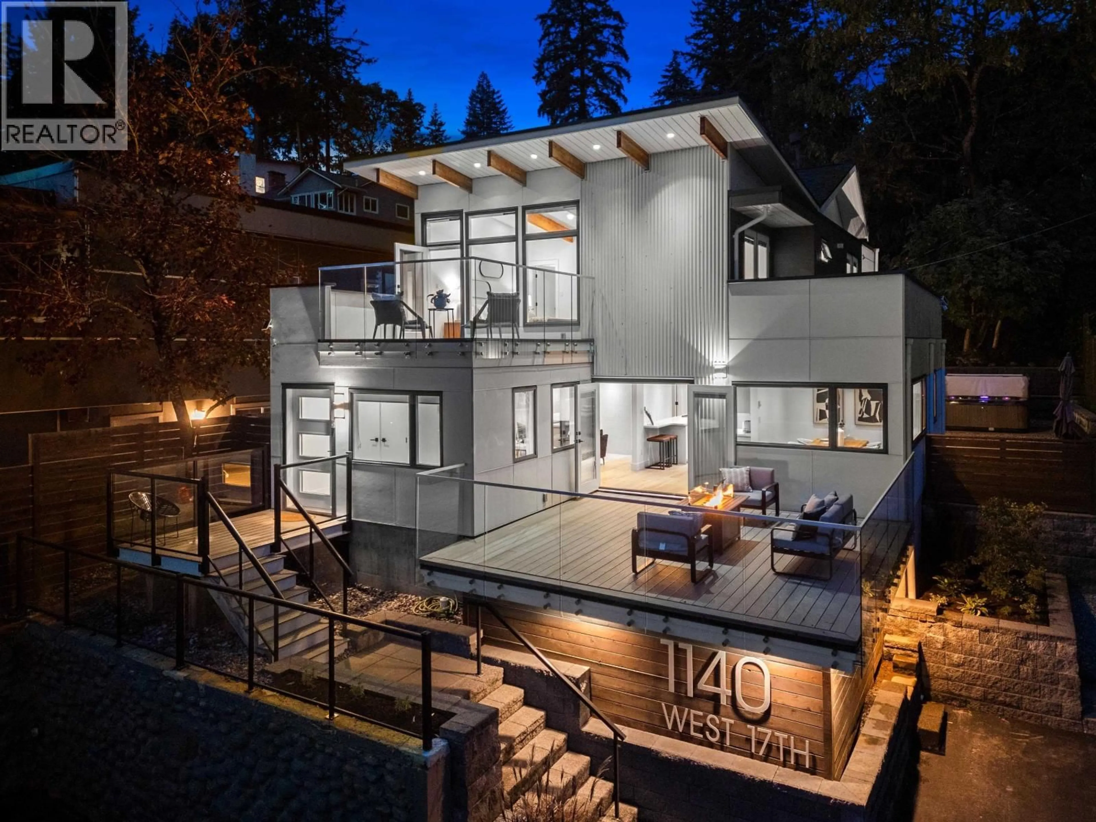 Home with vinyl exterior material, unknown for 1140 17 STREET, North Vancouver British Columbia V7P1W2
