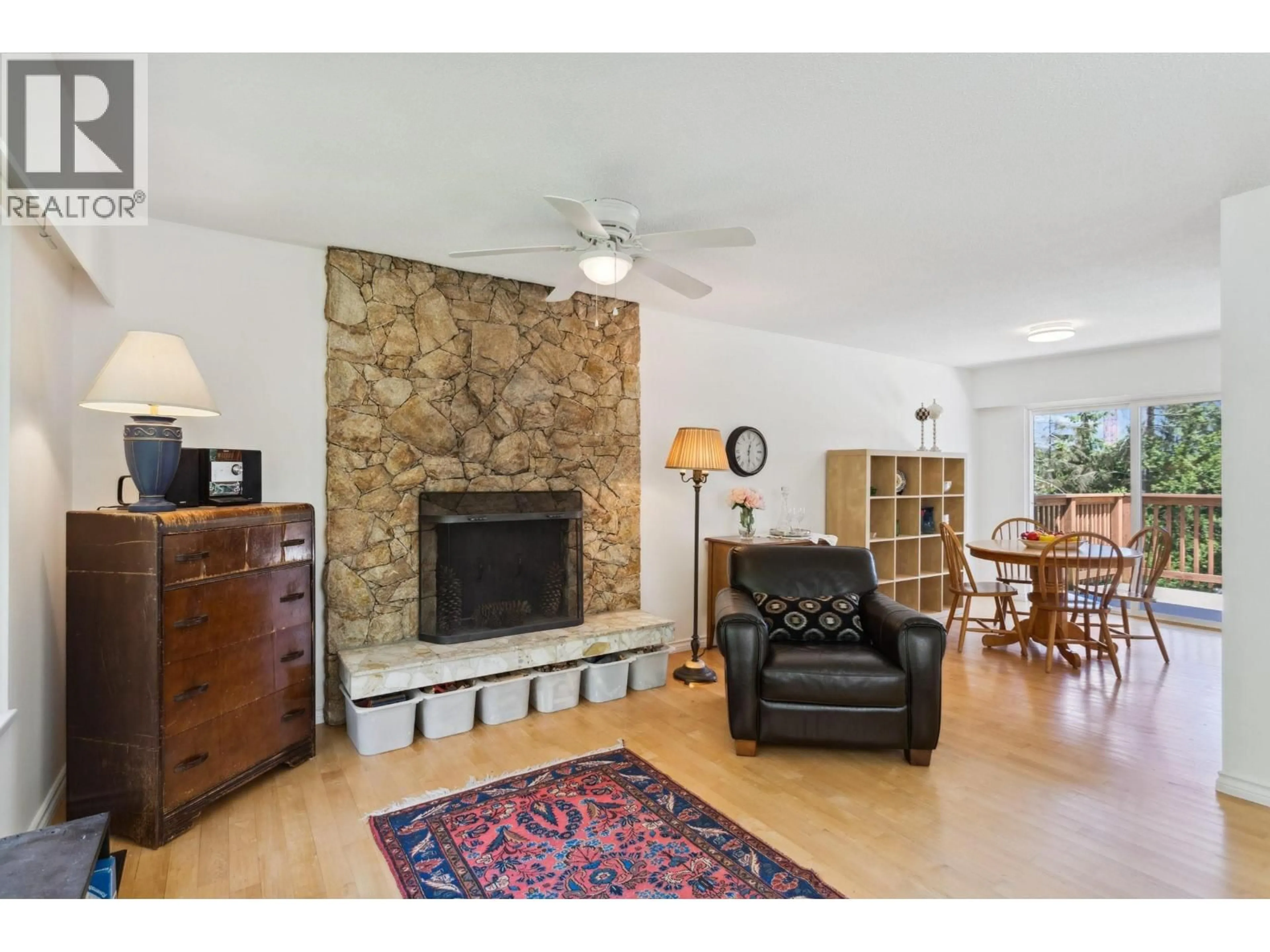 Living room with furniture, unknown for 1130 TUXEDO DRIVE, Port Moody British Columbia V3H1L4