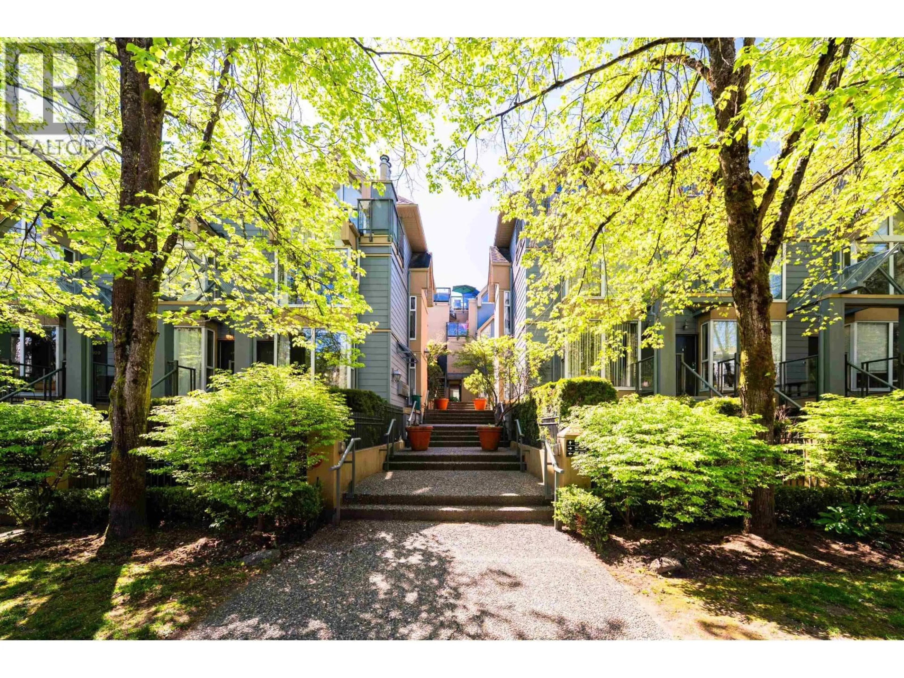 Unknown for 3033 LAUREL STREET, Vancouver British Columbia V5Z3T6