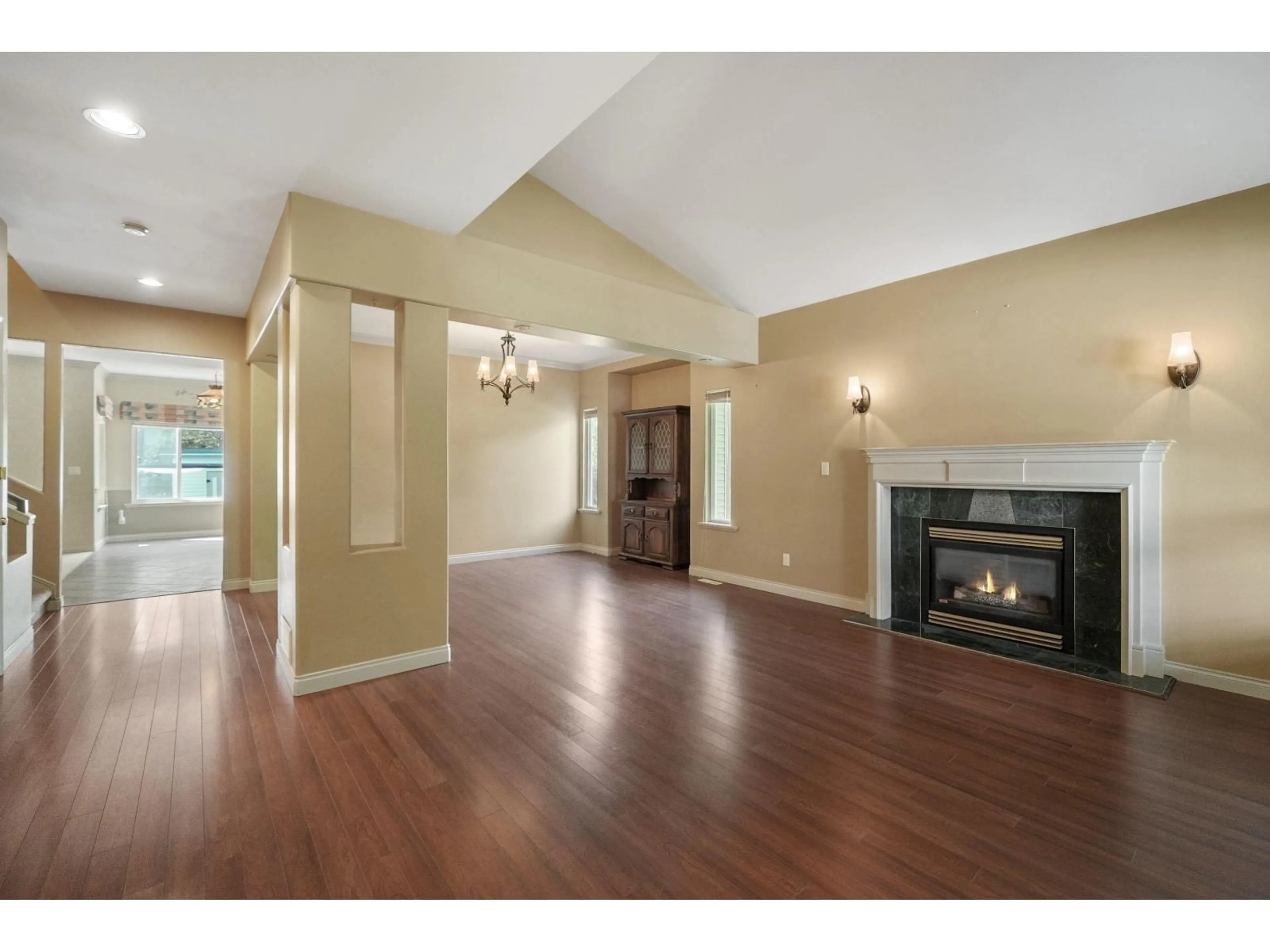 Unknown for 18202 69 AVENUE, Surrey British Columbia V3S9H4