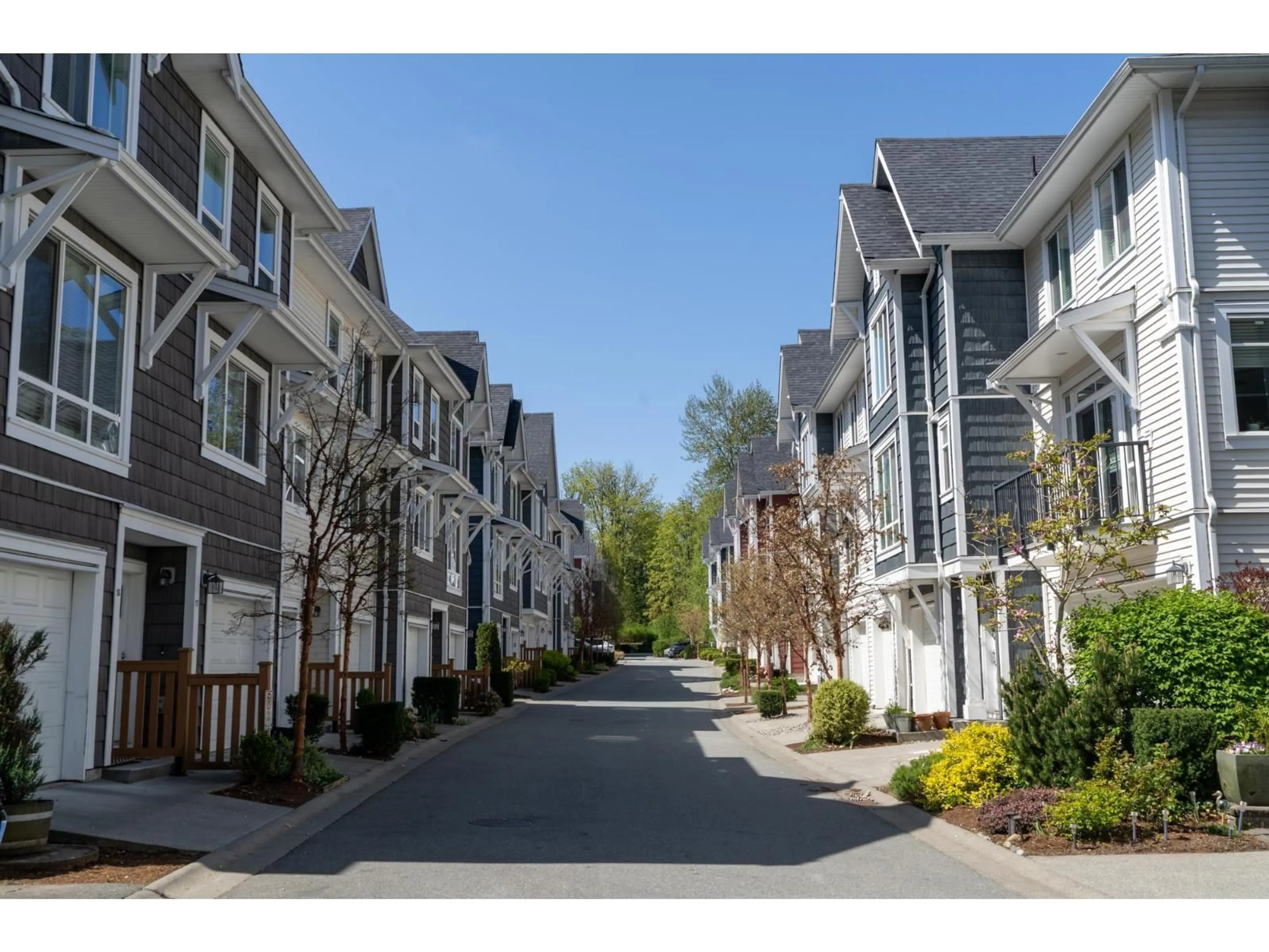Unknown for 66 - 3039 156 STREET, Surrey British Columbia V3Z6T5