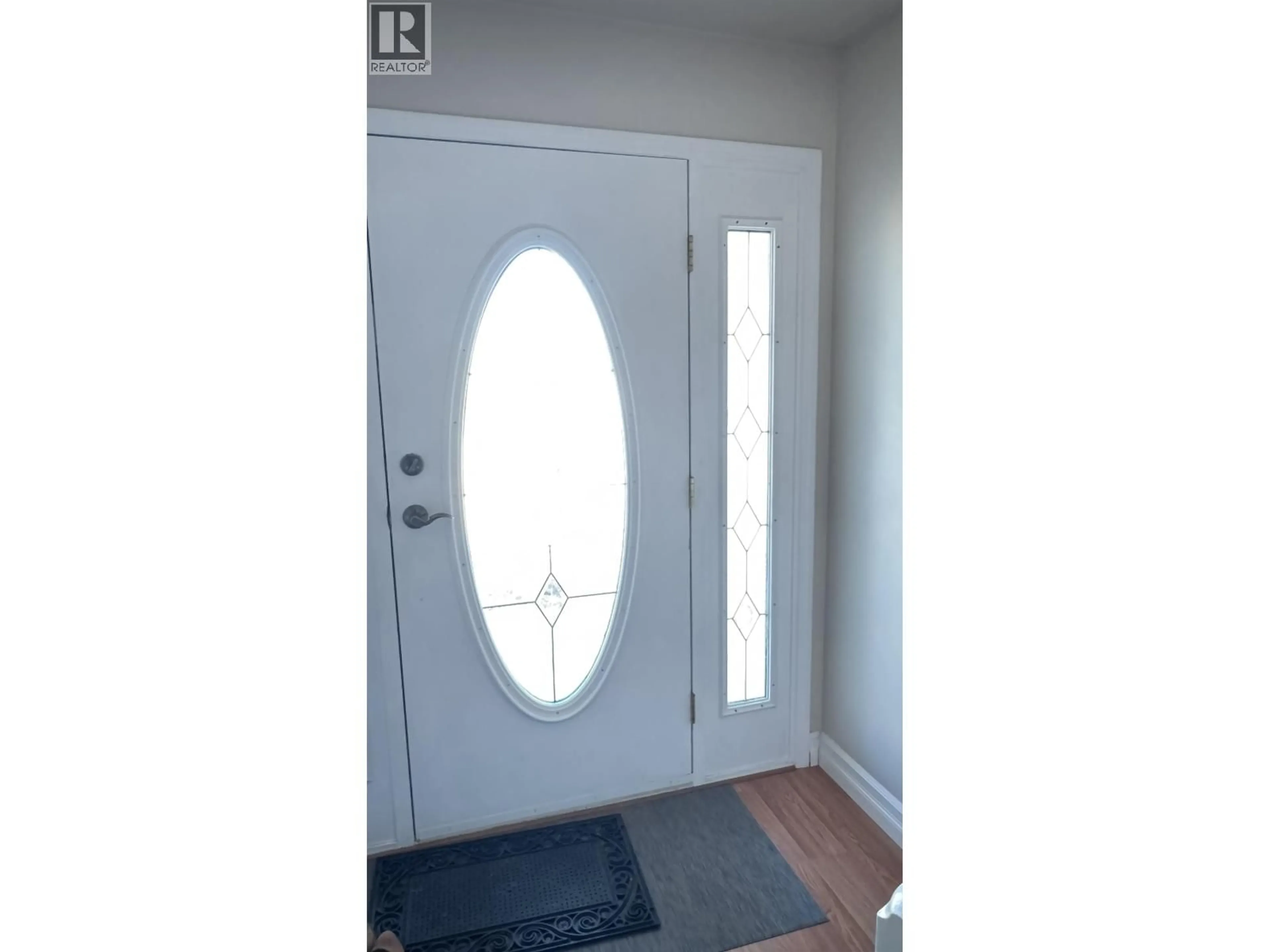 Indoor entryway for 606 LE MORAY DRIVE, Mackenzie British Columbia V0J2C0
