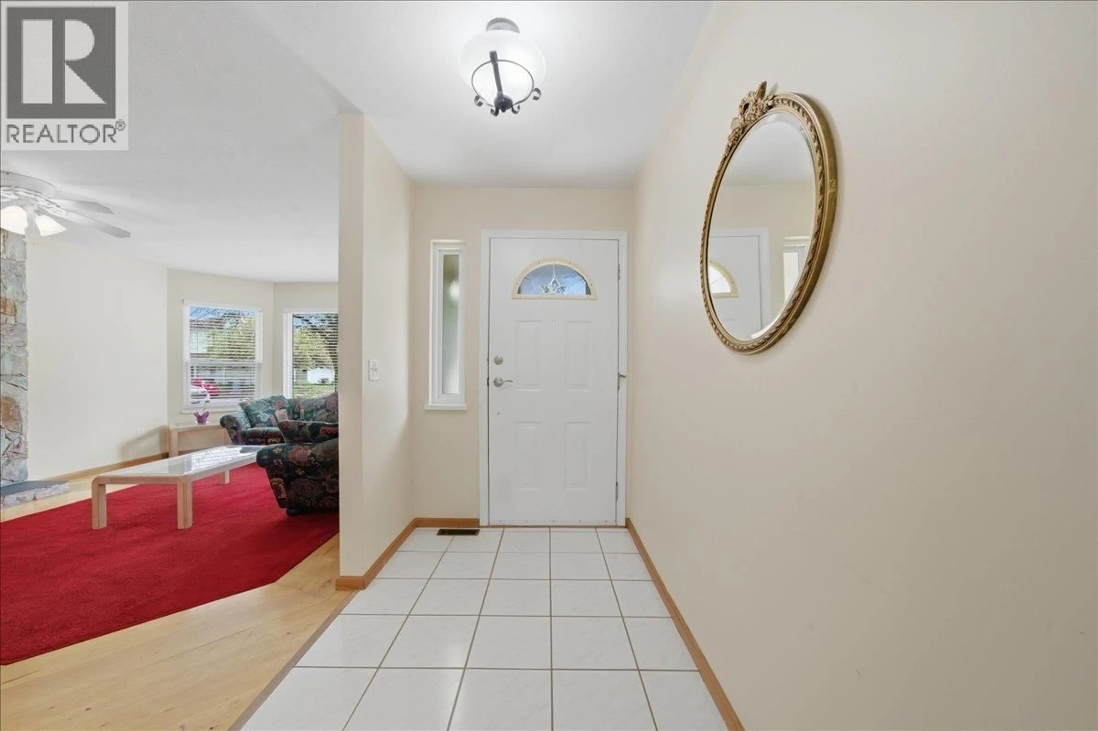 Indoor entryway for 11911 238B STREET, Maple Ridge British Columbia V4R1W3
