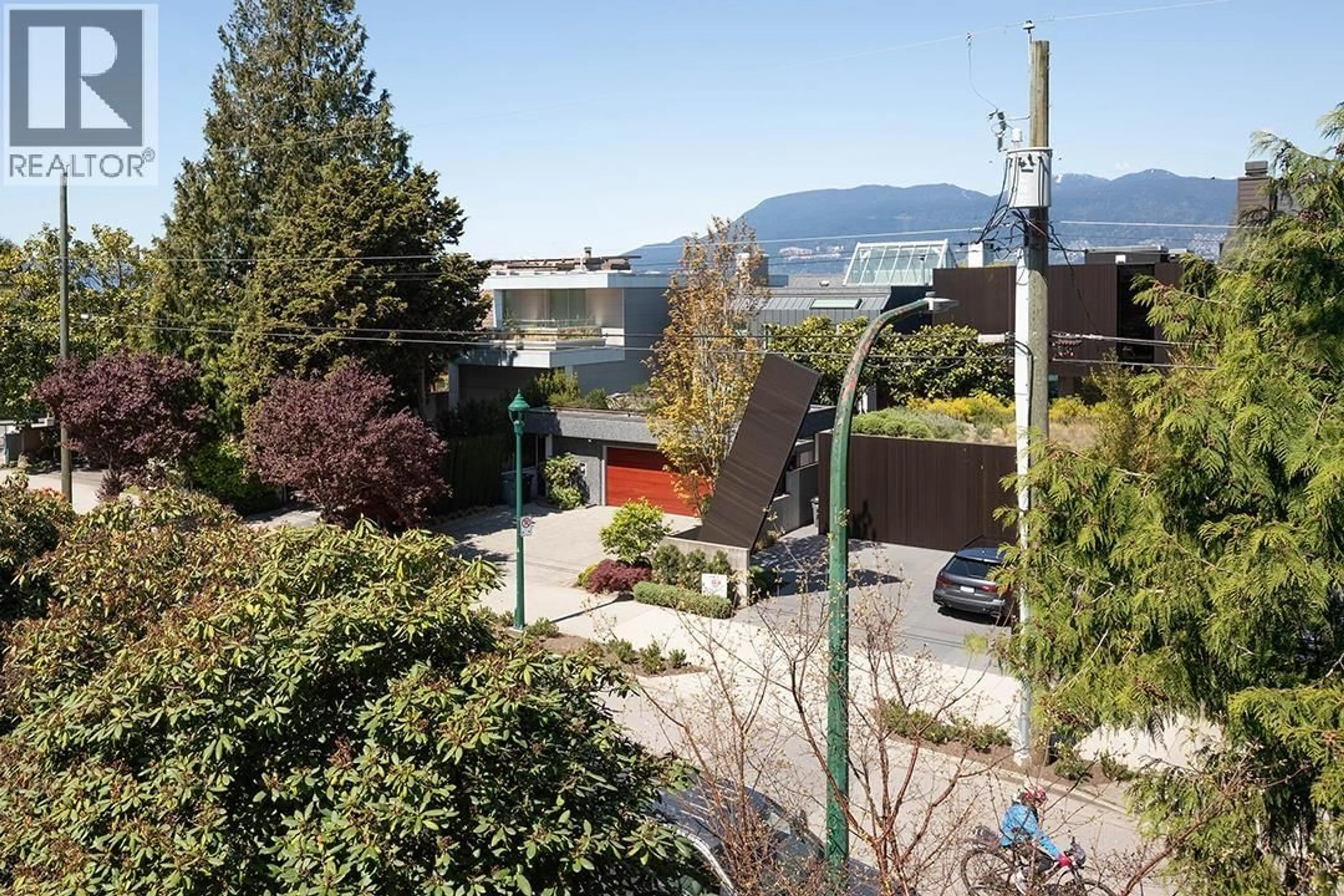 Patio, mountain view for B - 3546 POINT GREY ROAD, Vancouver British Columbia V6R1A8