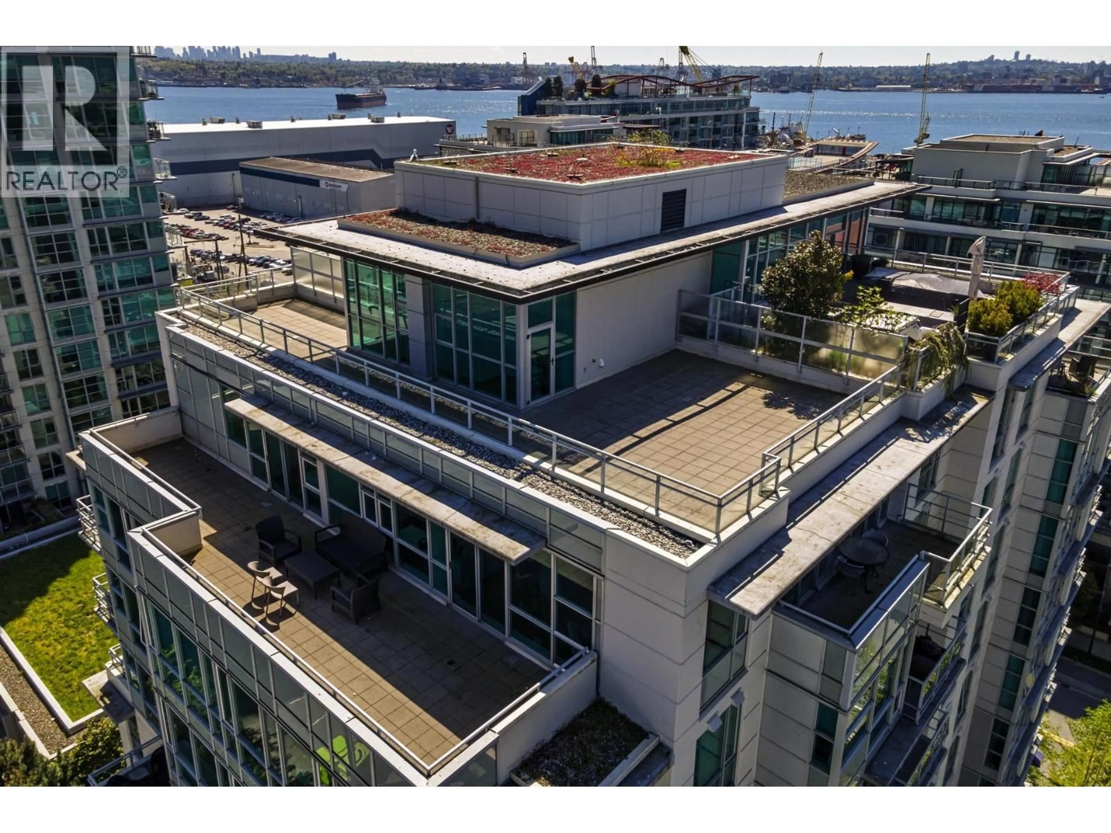 A pic from outside/outdoor area/front of a property/back of a property/a pic from drone, unknown for PH1 - 168 ESPLANADE, North Vancouver British Columbia V7L4X8