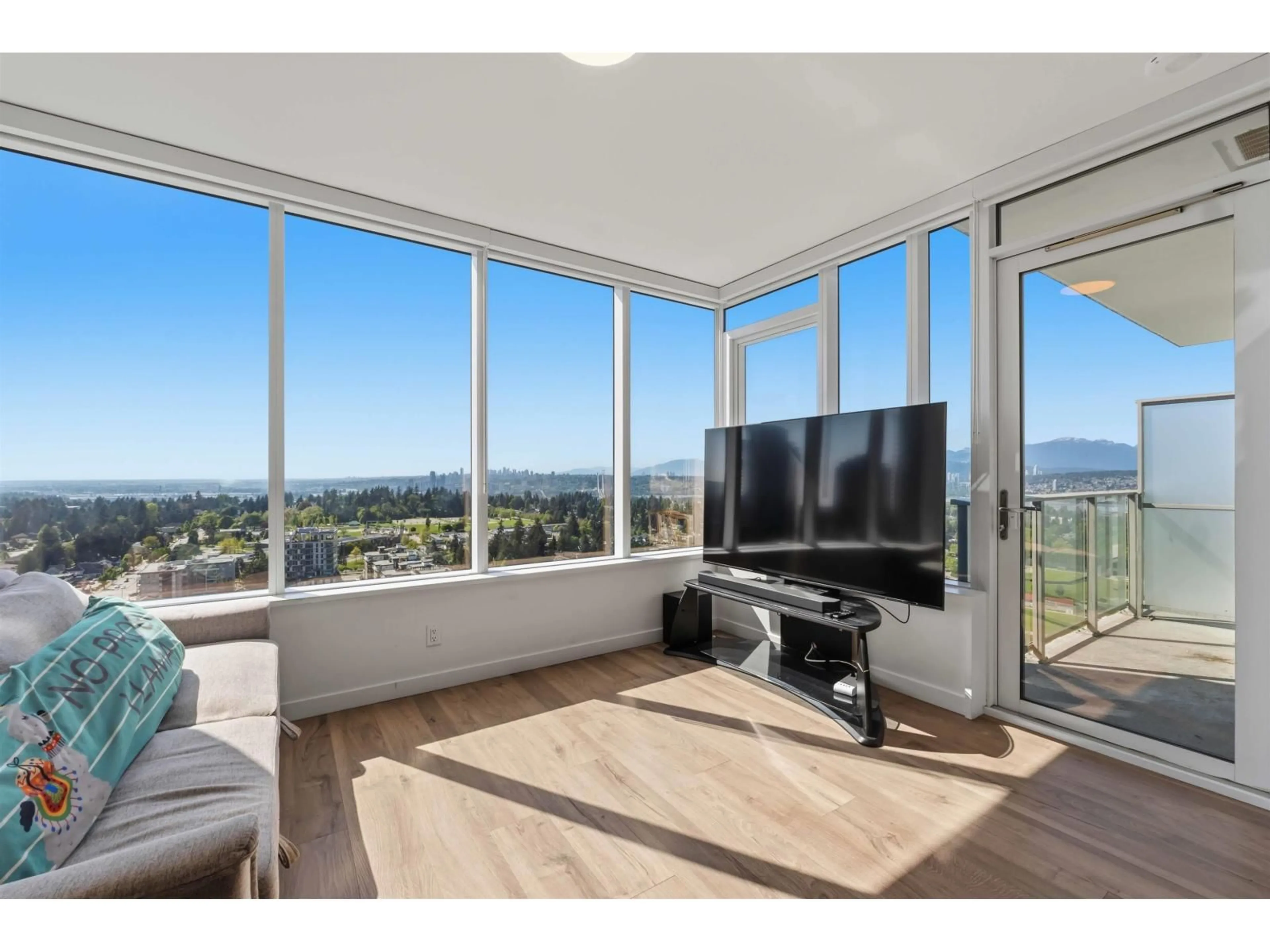 A pic of a room for 2801 - 10448 UNIVERSITY DRIVE, Surrey British Columbia V3T0S7