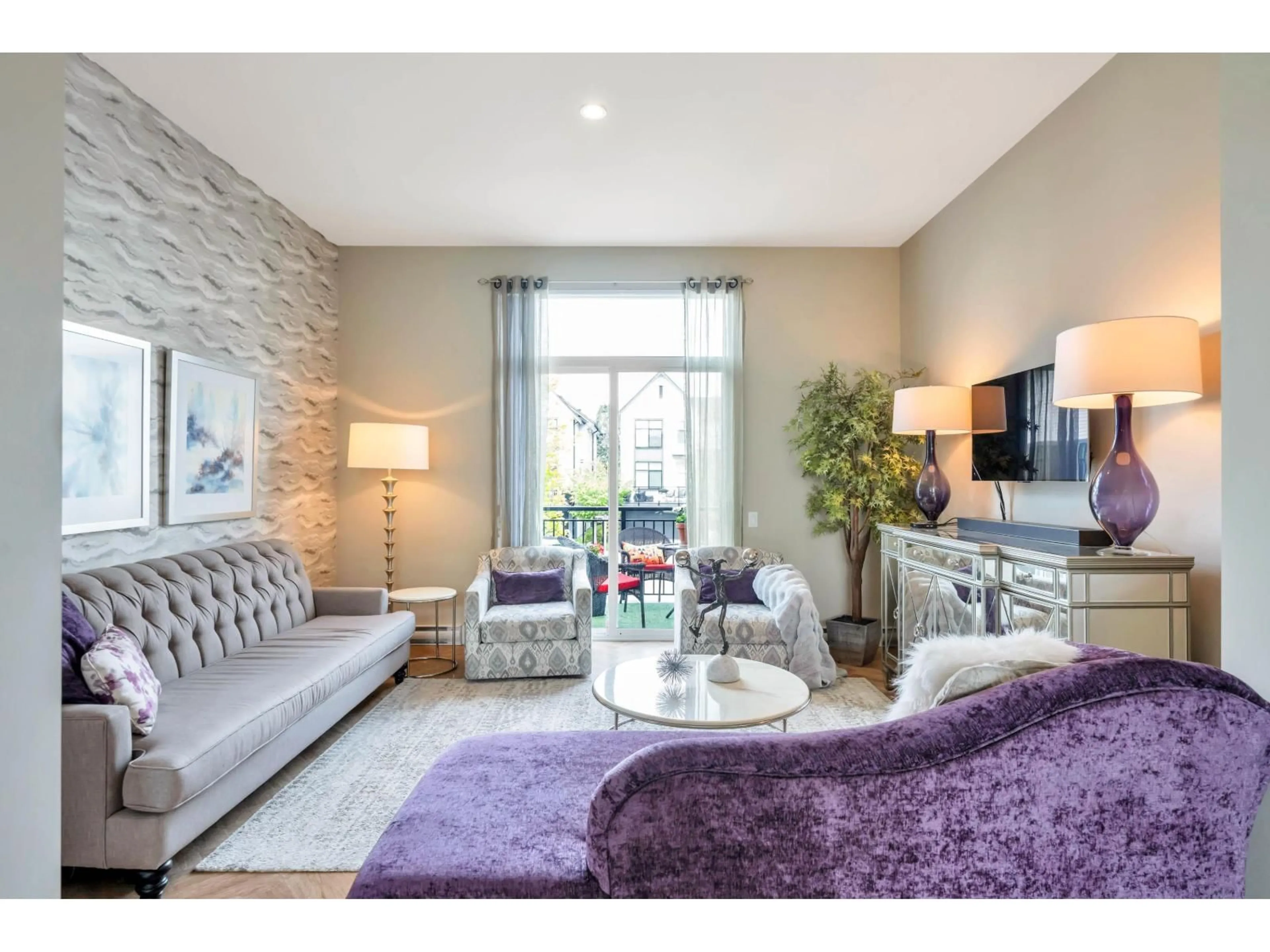 Living room with furniture, unknown for 3 - 17555 57A AVENUE, Surrey British Columbia V3S7V2
