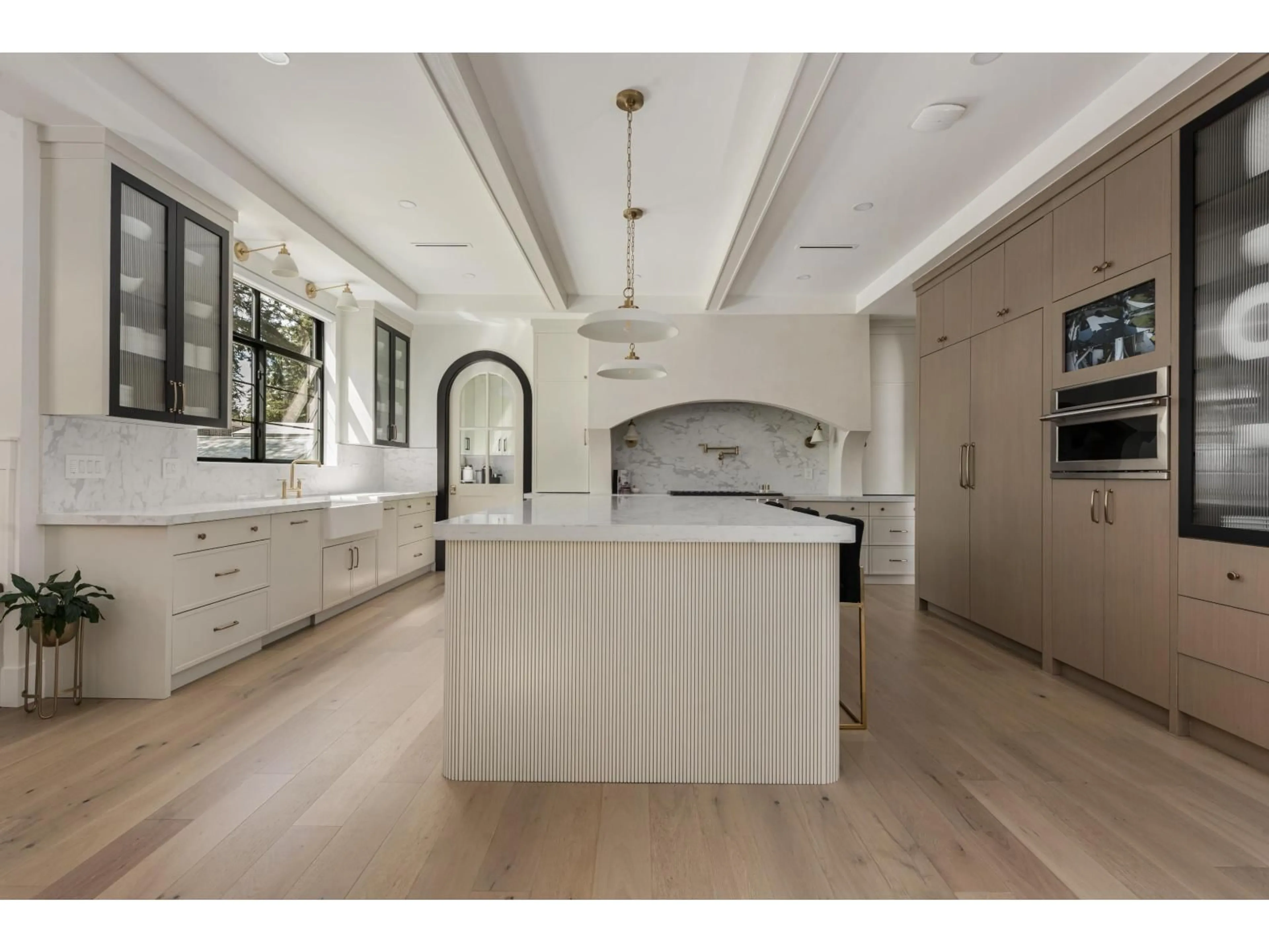 Open concept kitchen, ceramic/tile floor for 4121 205A STREET, Langley British Columbia V3A2A4