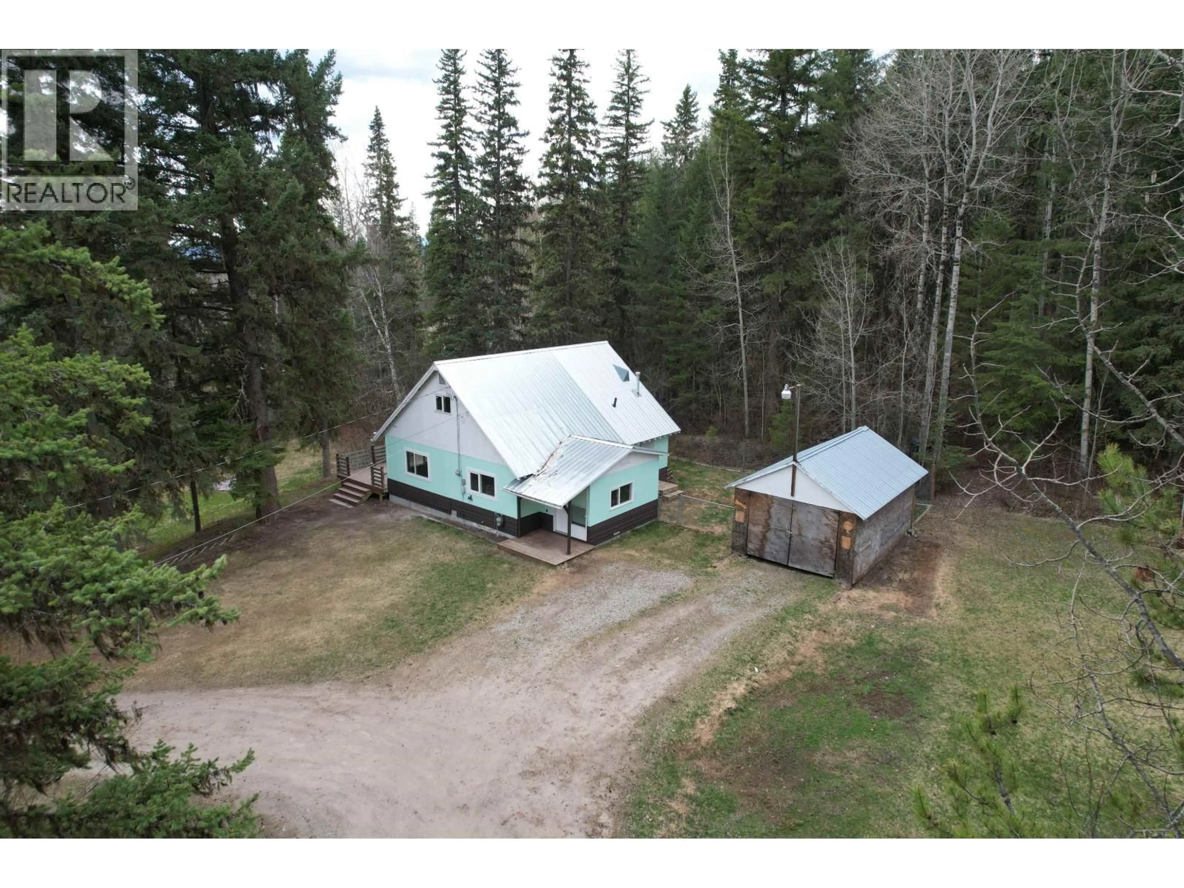 A pic from outside/outdoor area/front of a property/back of a property/a pic from drone, unknown for 678 DICK ROAD, Quesnel British Columbia V2J6W9