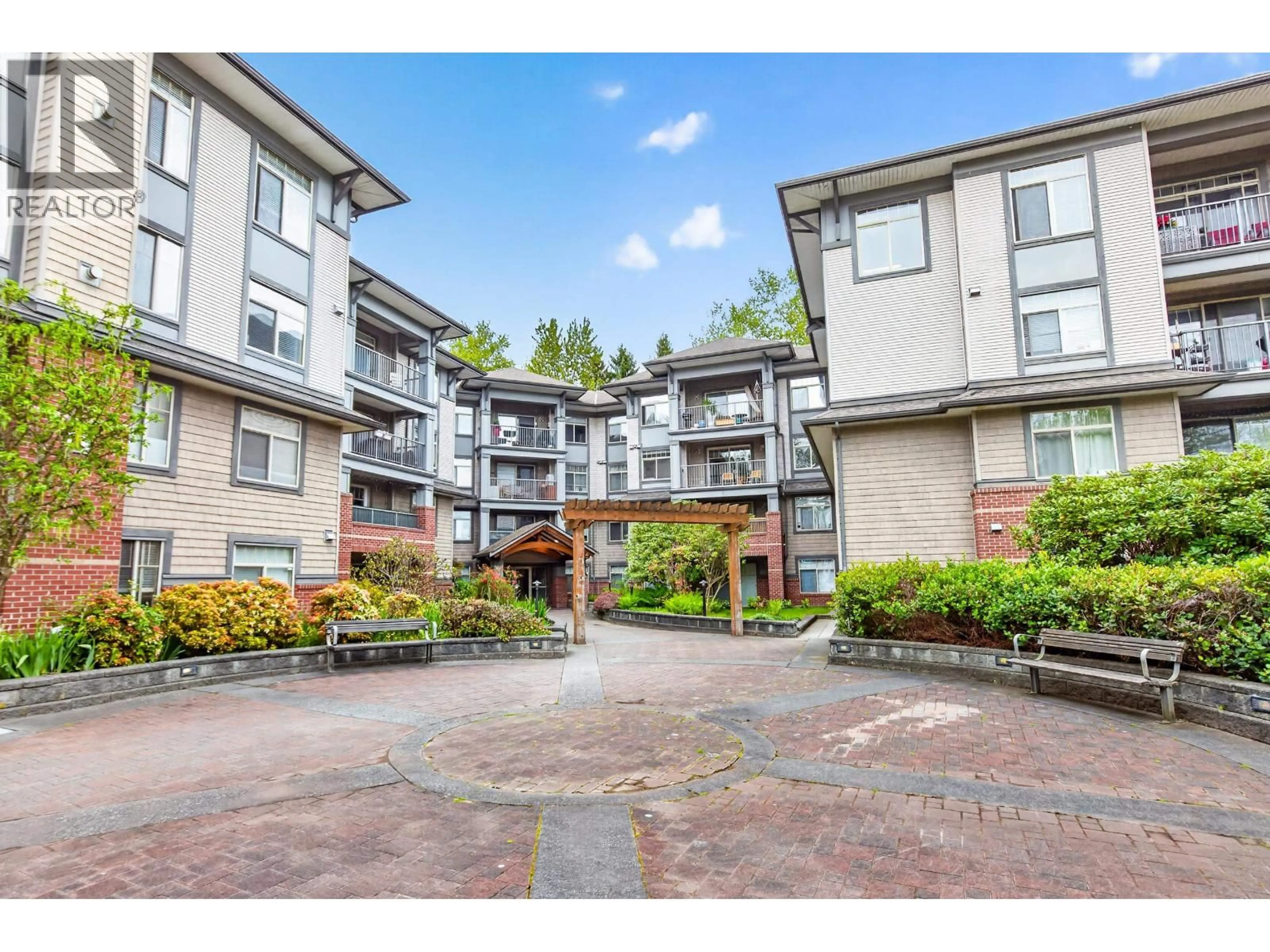 Patio, unknown for 301 - 12020 207A STREET, Maple Ridge British Columbia V2X8V2