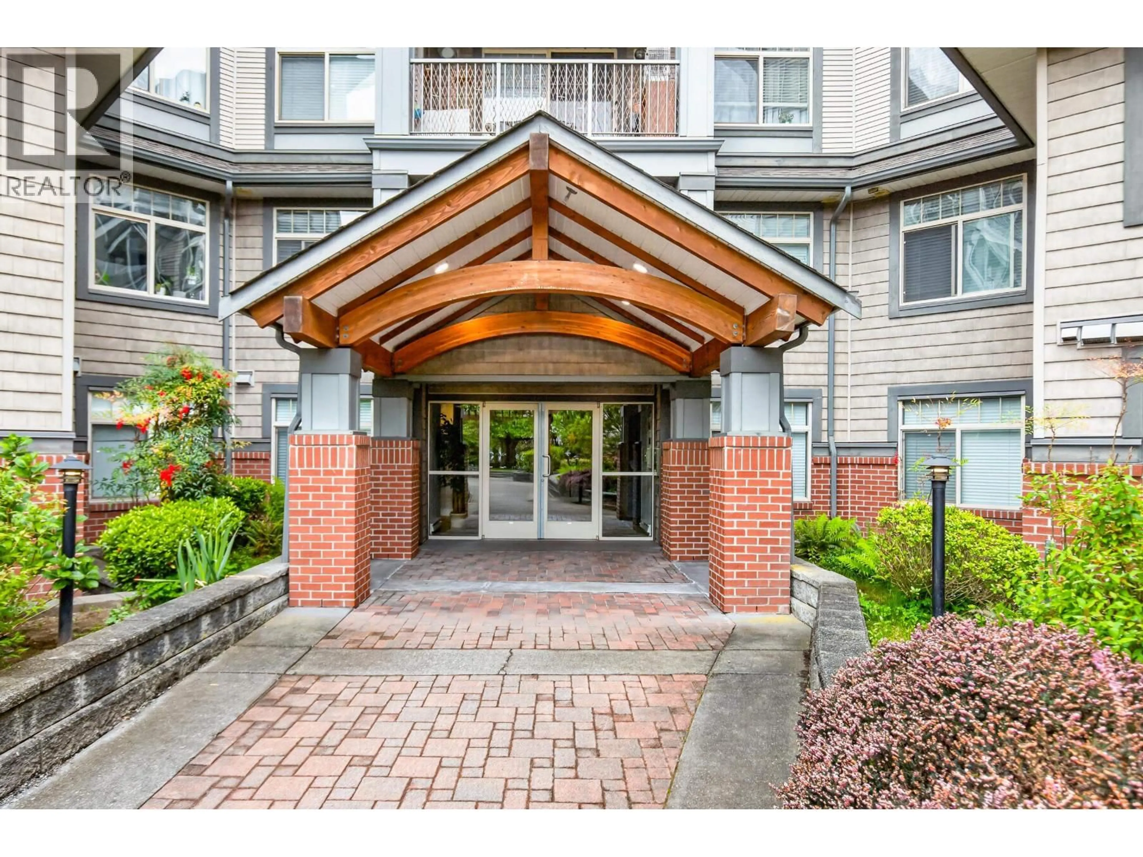 Indoor foyer for 301 - 12020 207A STREET, Maple Ridge British Columbia V2X8V2