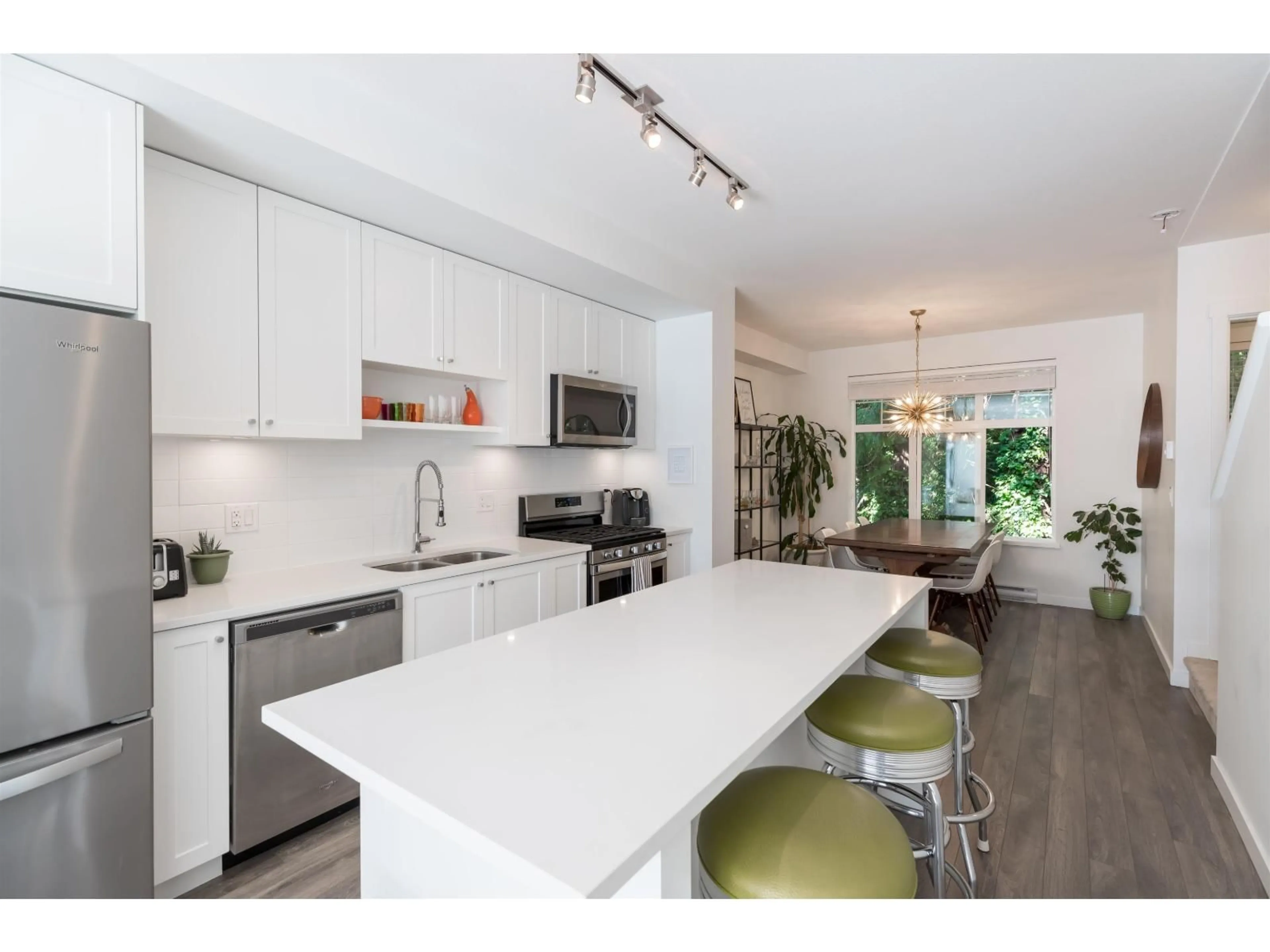 Open concept kitchen, ceramic/tile floor for 80 - 158 171 STREET, Surrey British Columbia V3Z0X1