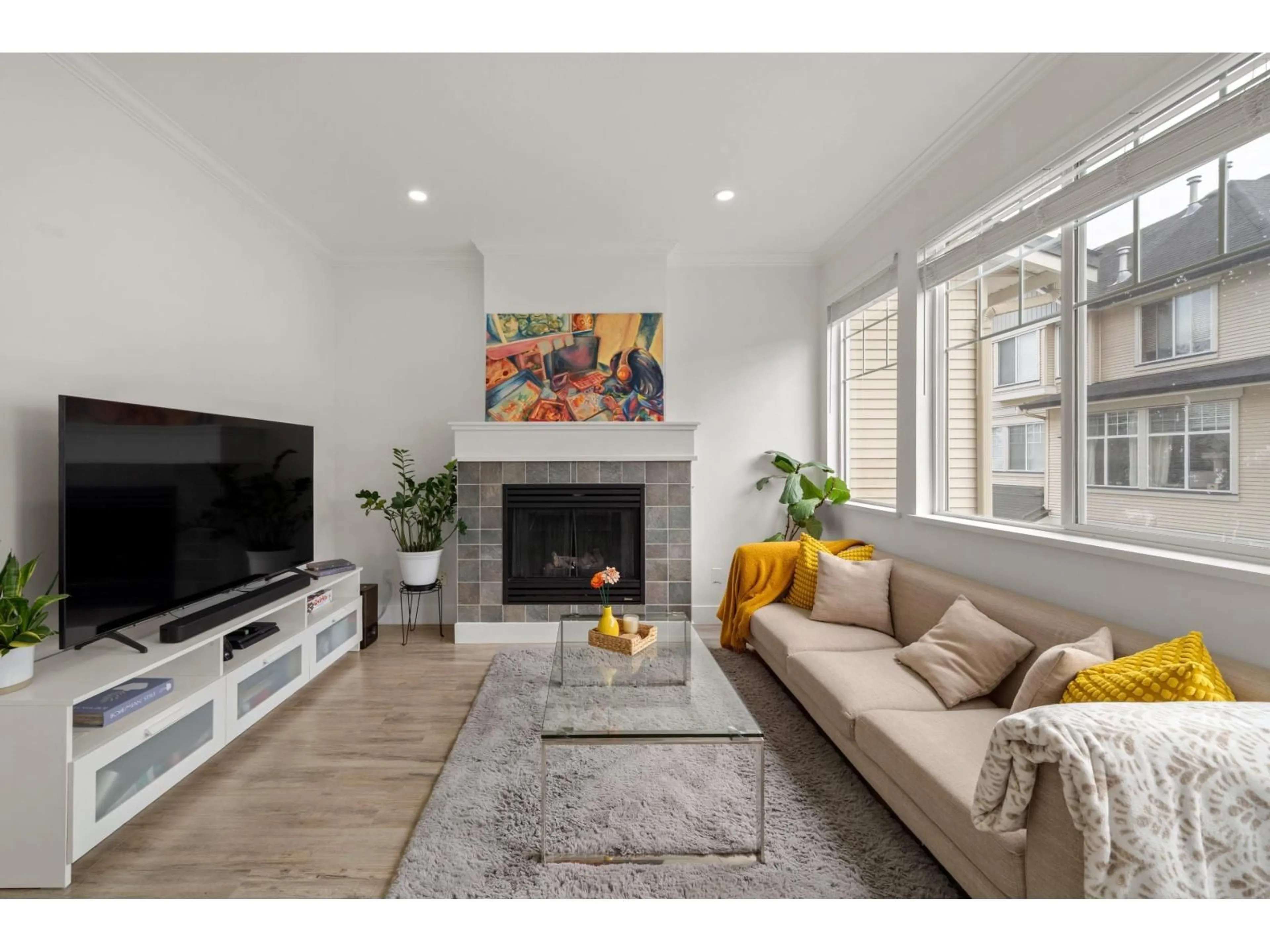 Living room with furniture, unknown for 48 - 8383 159 STREET, Surrey British Columbia V4N0W2