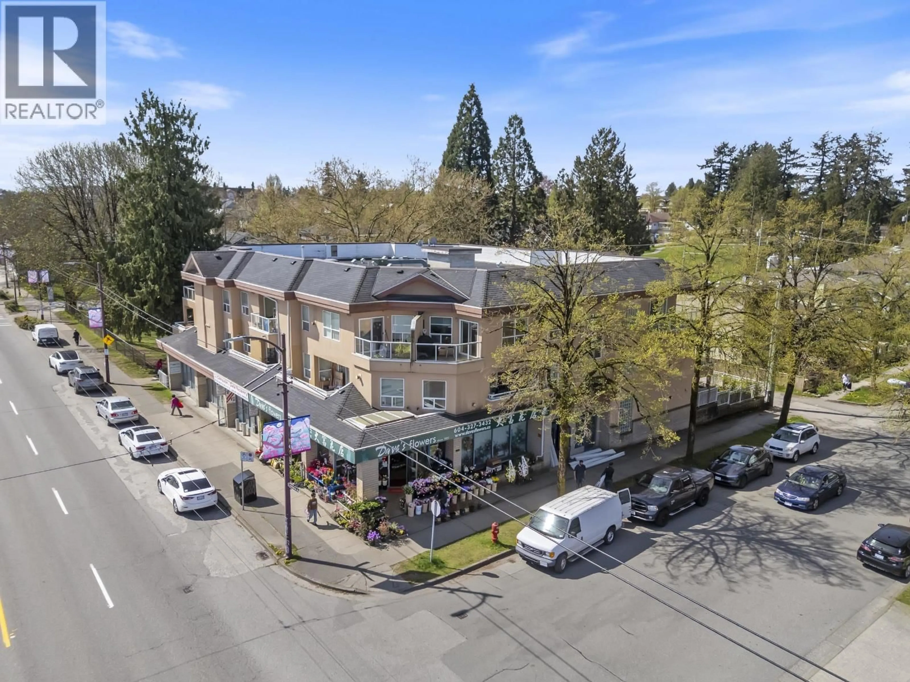 A pic from outside/outdoor area/front of a property/back of a property/a pic from drone, unknown for 106 - 1988 37TH AVENUE, Vancouver British Columbia V5P1G1