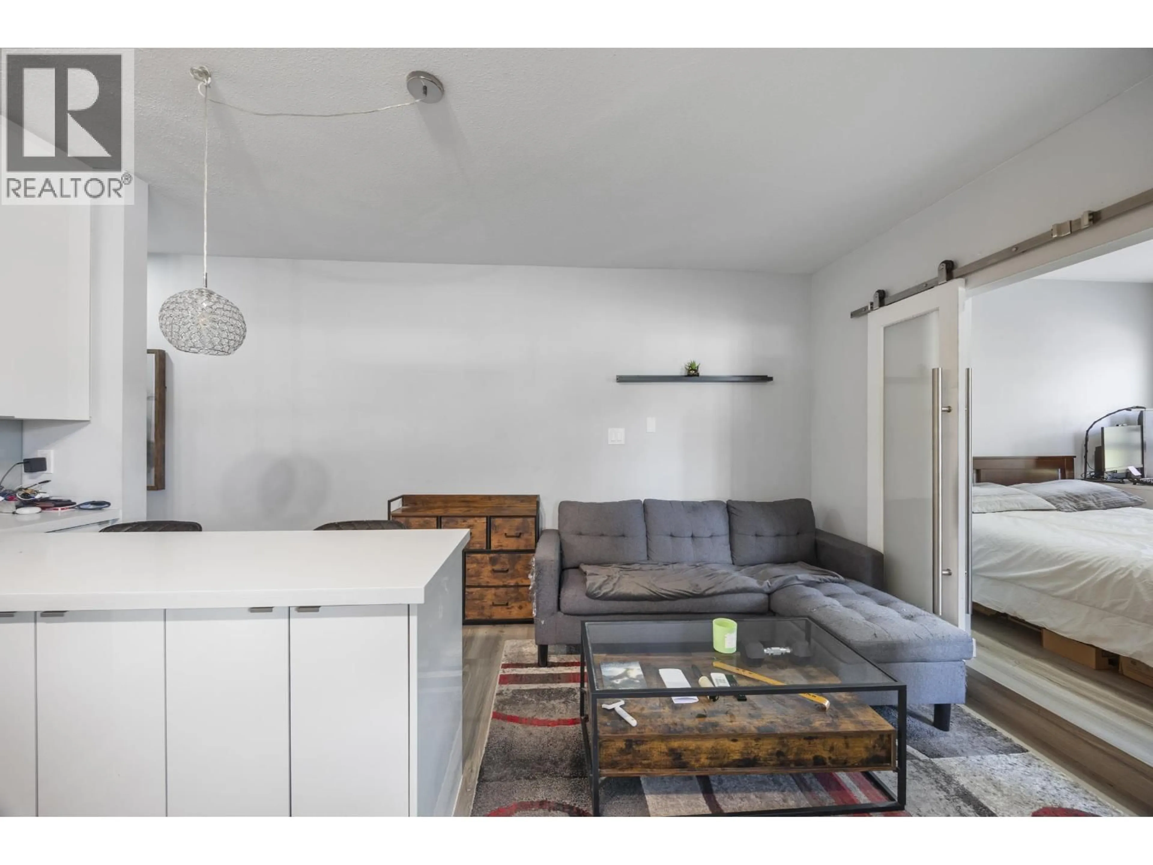 Living room with furniture, unknown for 106 - 1988 37TH AVENUE, Vancouver British Columbia V5P1G1