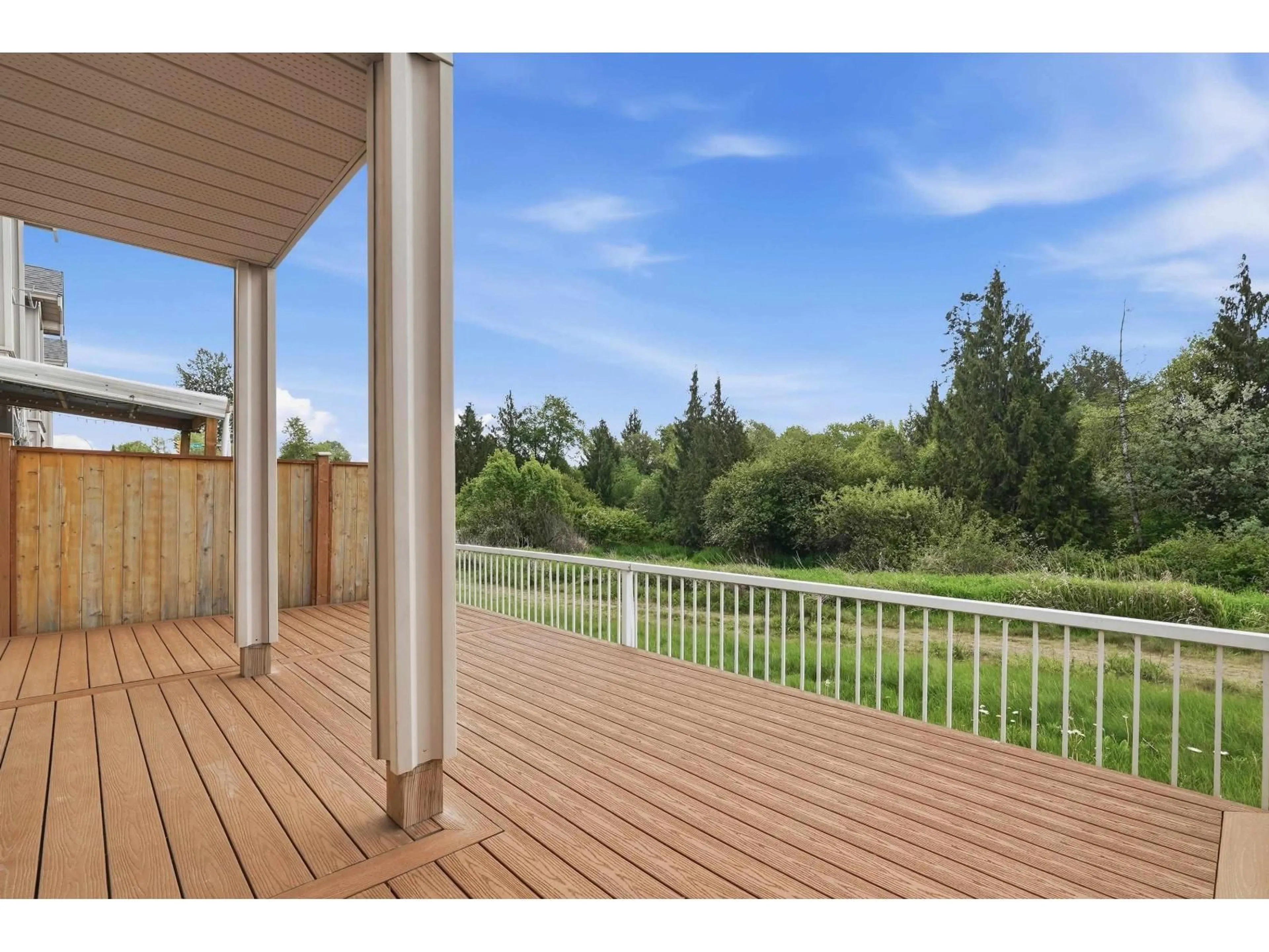 Patio, water/lake/river/ocean view for 1 - 20484 53 AVENUE, Langley British Columbia V3A7S1