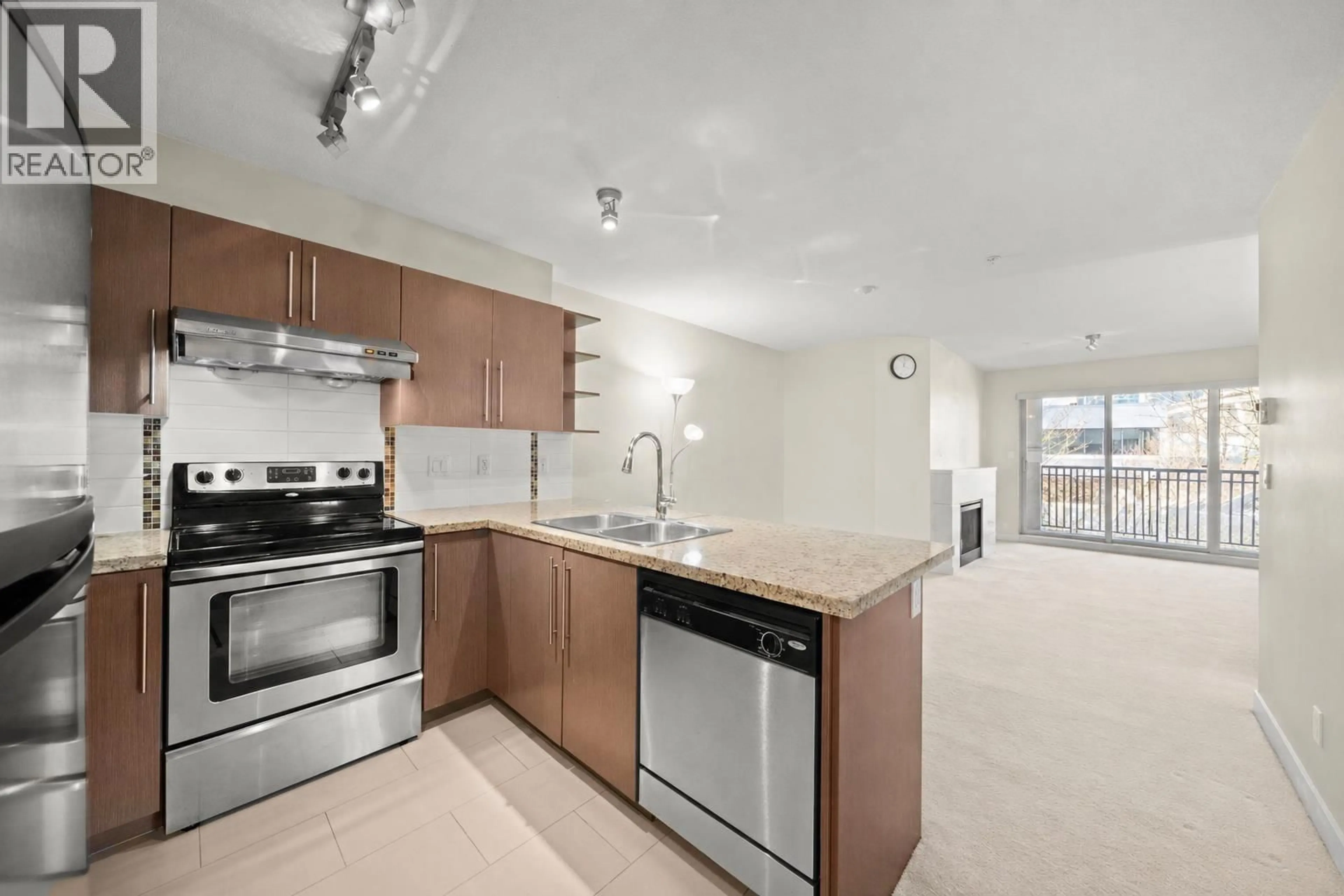 Standard kitchen, unknown for 322 - 2088 BETA AVENUE, Burnaby British Columbia V5C0C8