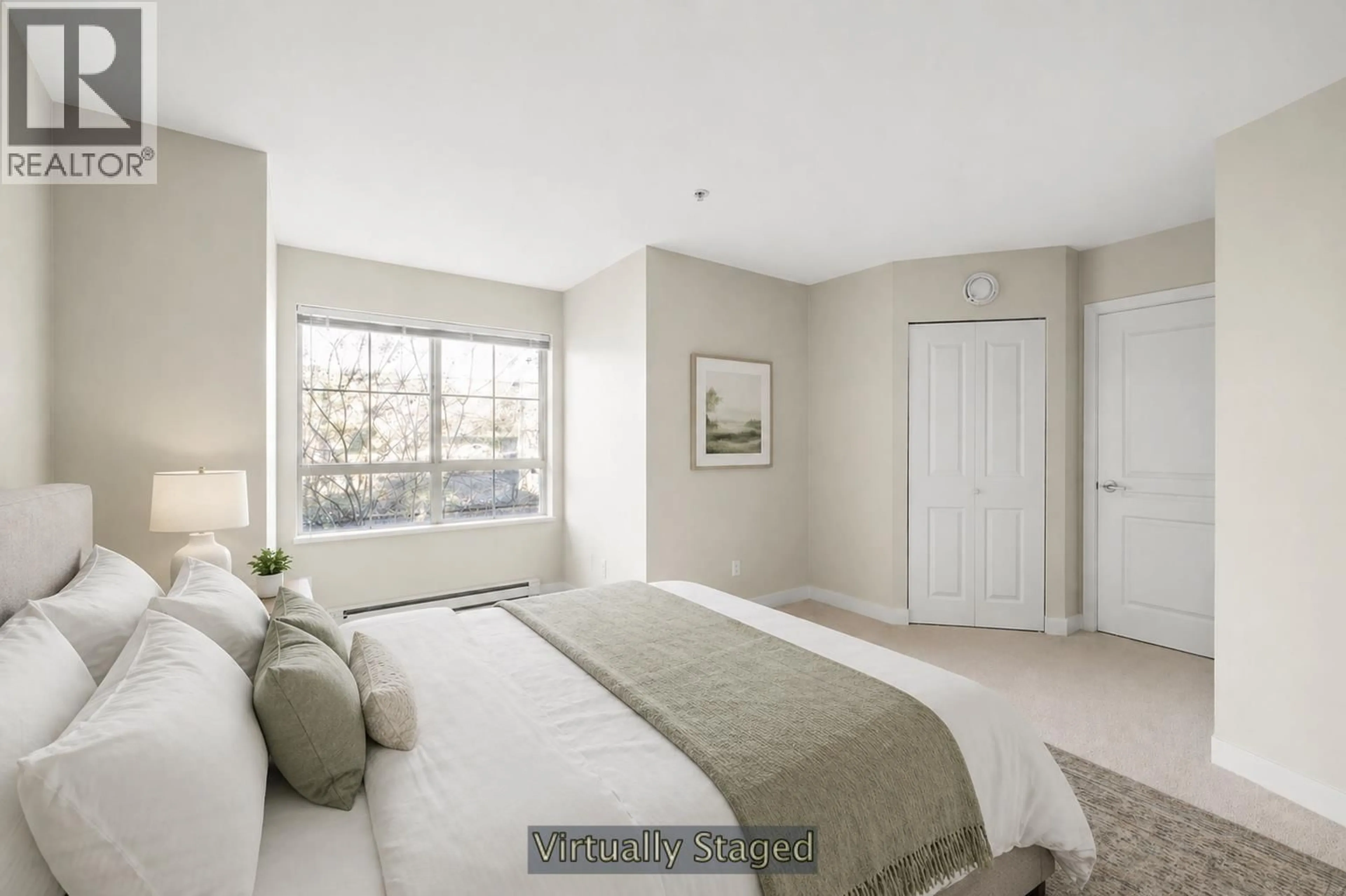 Bedroom with bed, unknown for 322 - 2088 BETA AVENUE, Burnaby British Columbia V5C0C8