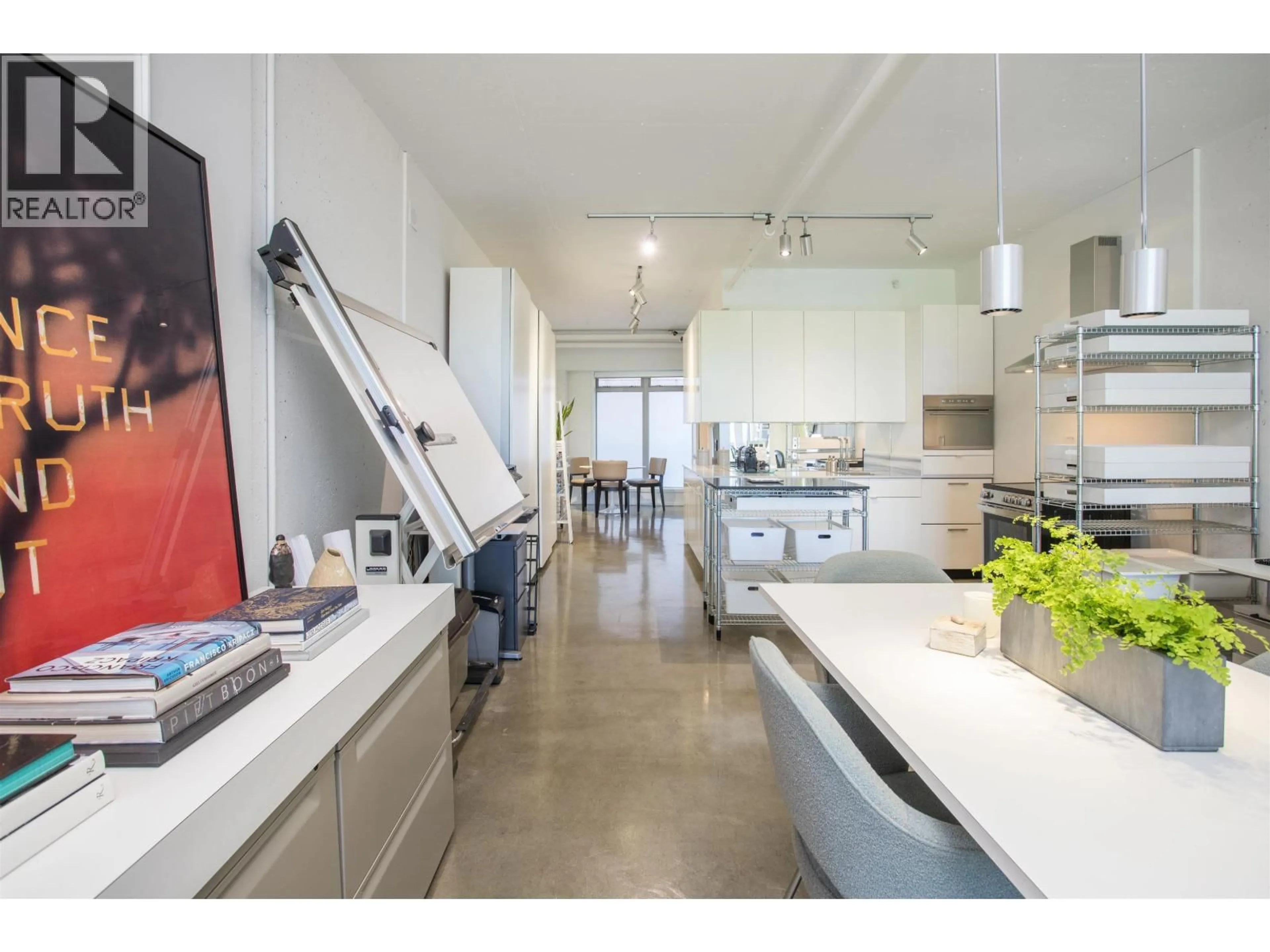 Unknown for 208 - 1529 6TH AVENUE, Vancouver British Columbia V6J1R1